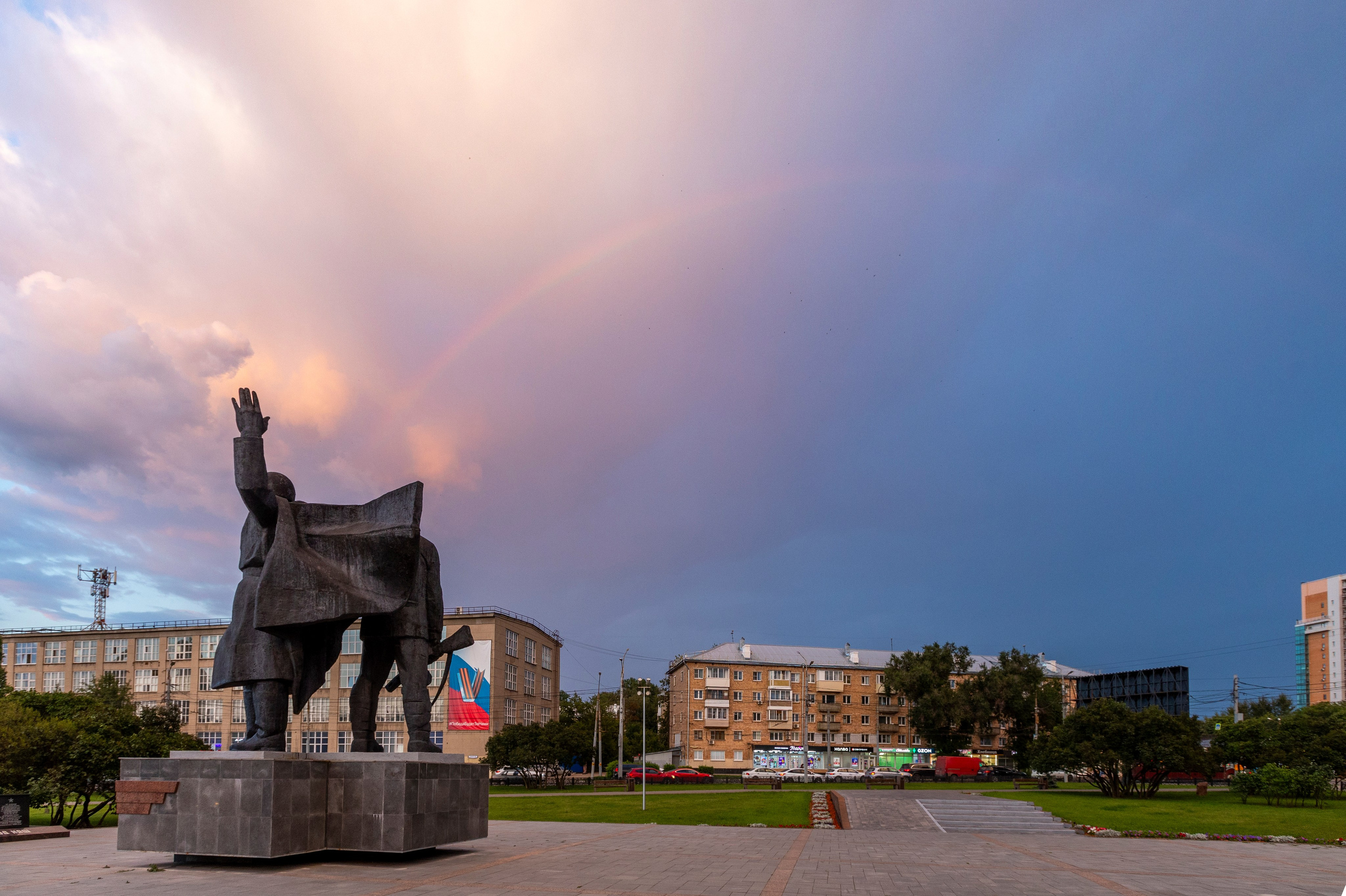 Мемориал «Три Штыка» на «Площади Победы» в г. Тула. Фотограф в Туле Крупский АнДРей. Фотостудия «КАДР71» в Туле