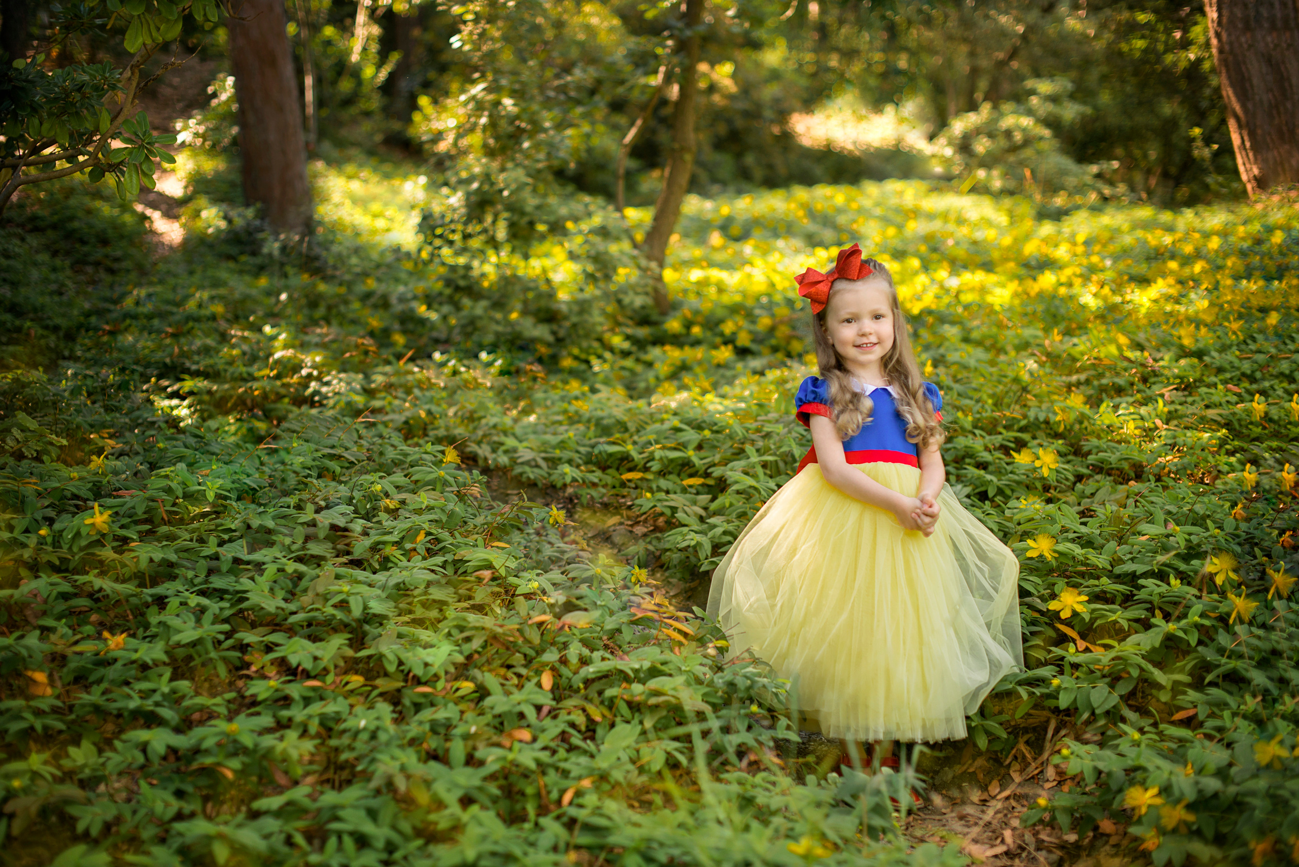 Белоснежка в лесу. Ялта. Семейный и детский фотограф в Севастополе. Семейный фотограф в Ялте