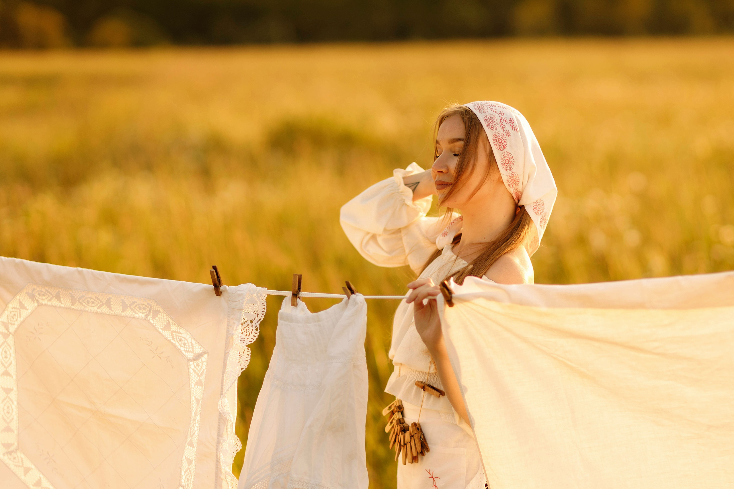 Тематическая фотосессия «Стирка» с Ларисой совместно с Ириной Павловой. Портретный и репортажный фотограф в Чебоксарах Андриян Чаркин