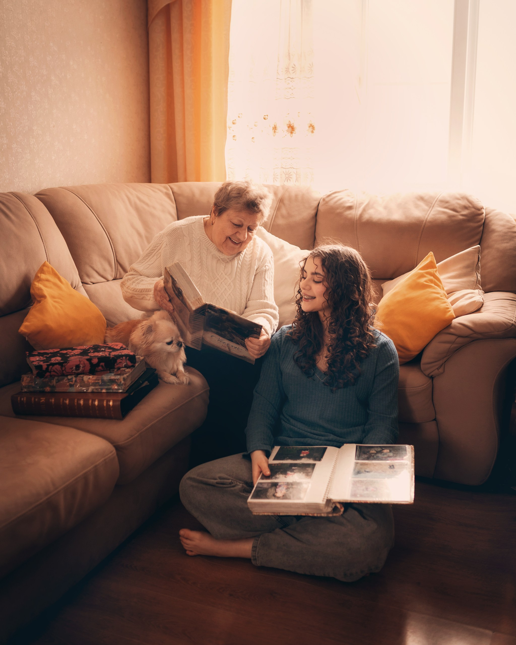 Домашняя фотосессия — бабушка с внучками. Детский и семейный фотограф Елена Михайлова в Москве