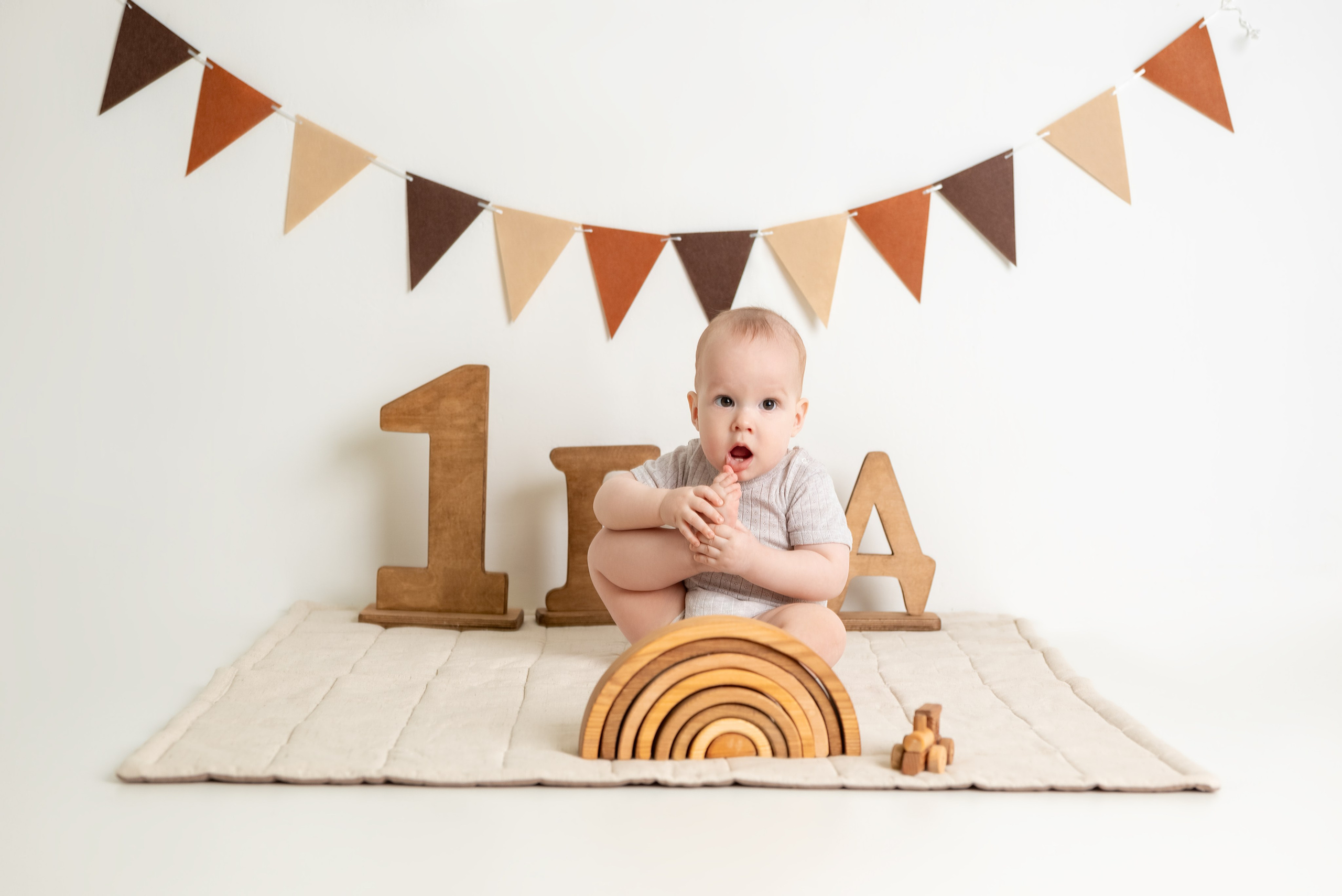 Артёму 1 годик. Фотограф новорожденных в Норильске Виктория Шагалиева