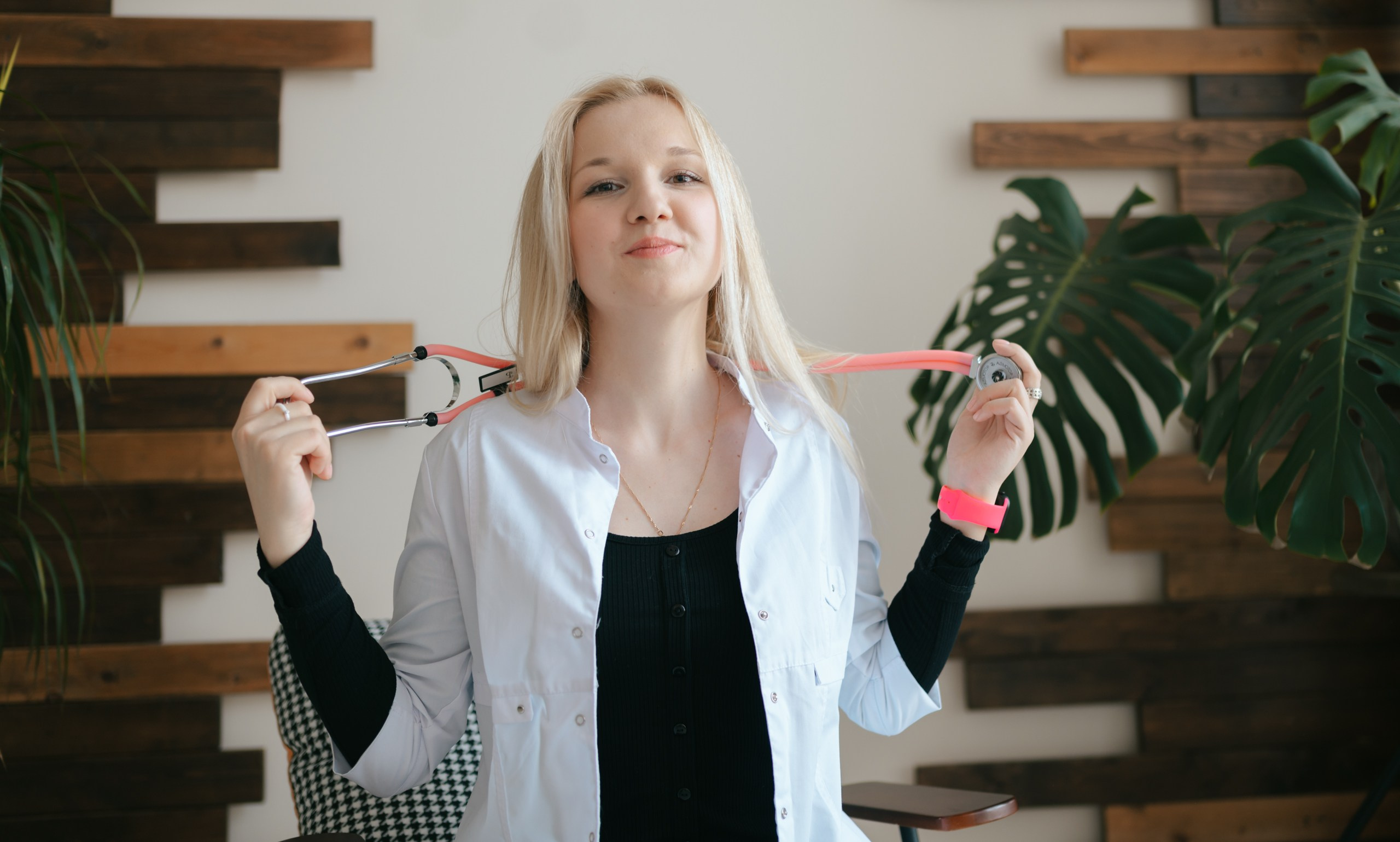 Мед выпуск. Komonev