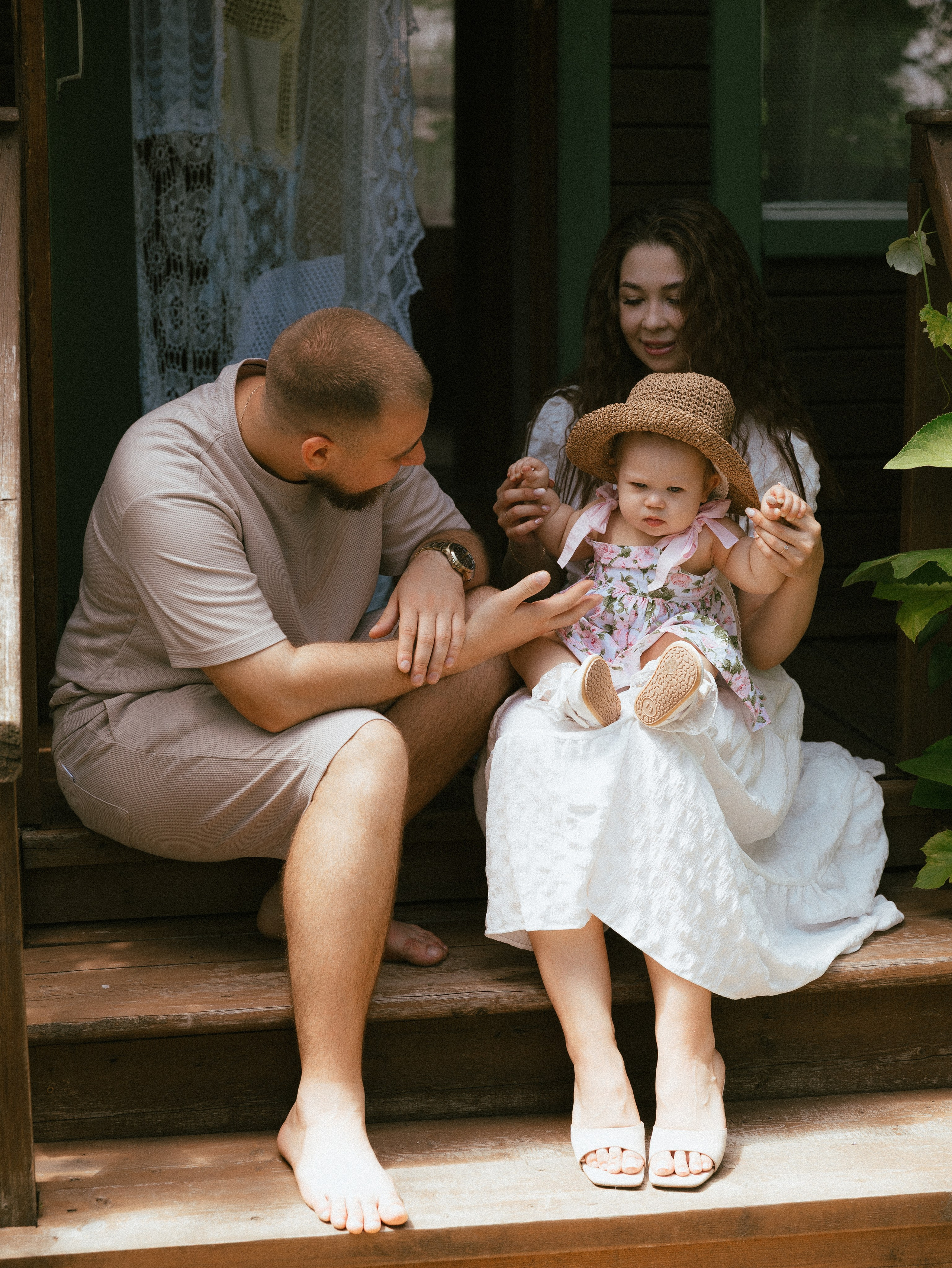 Маленькая Таисия с родителями. Фотограф в Волгограде