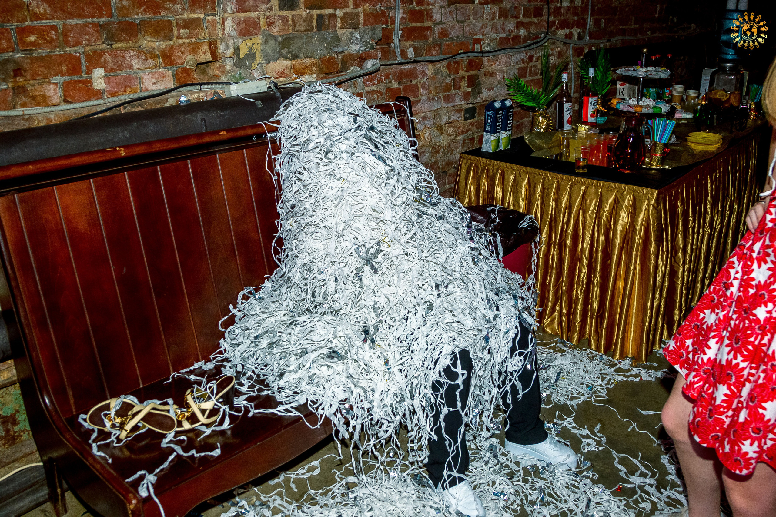 Выпускной 2023 (Школа 548; 9 Ж класс) AG Loft «Библиотека», Москва. Репортажная съемка в Москве и области. Анималистика