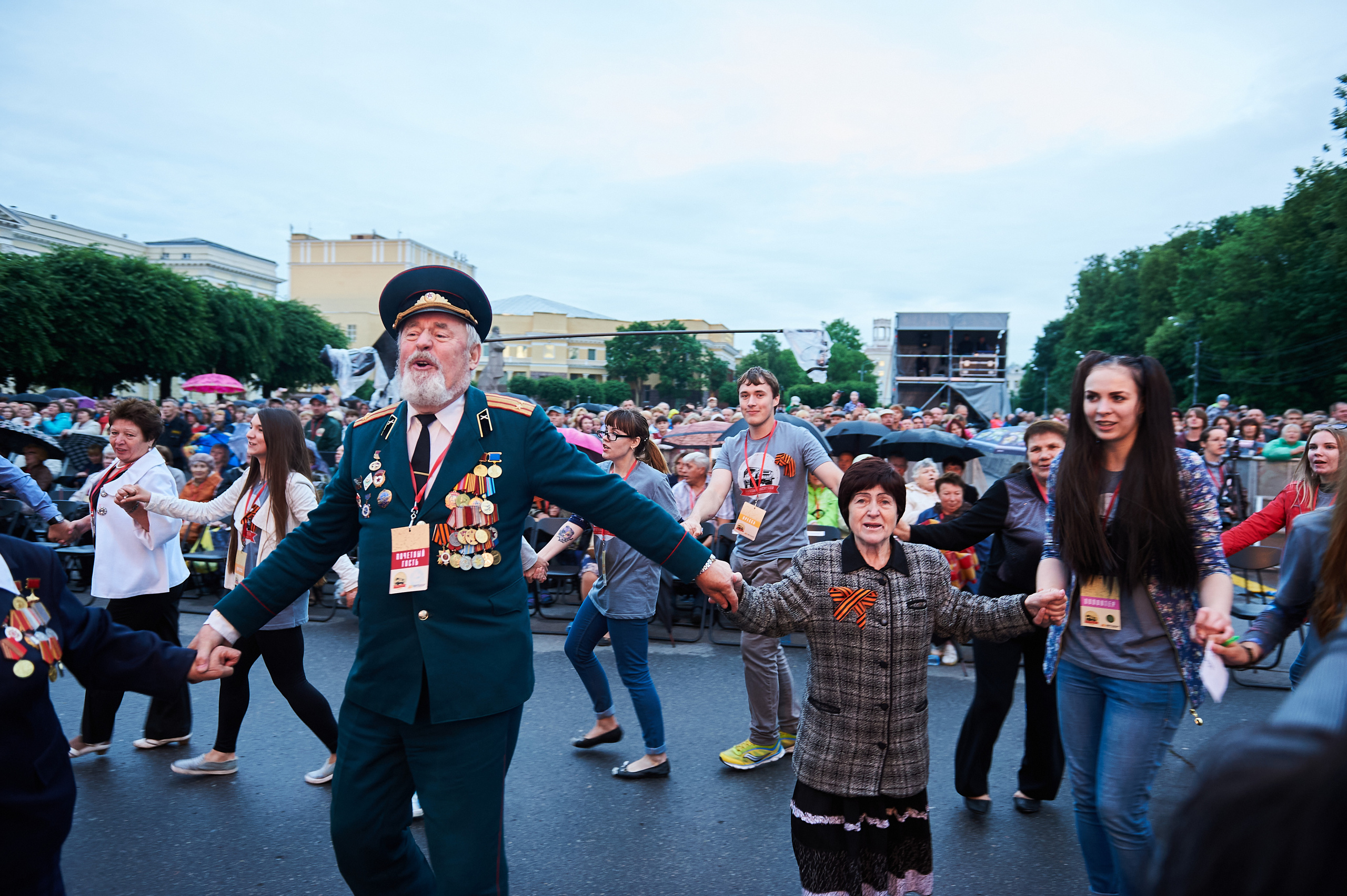 Концерт «Дорогами побед» группа «Любэ» и другие. Услуги фотографа в Смоленске. Фотограф на свадьбу