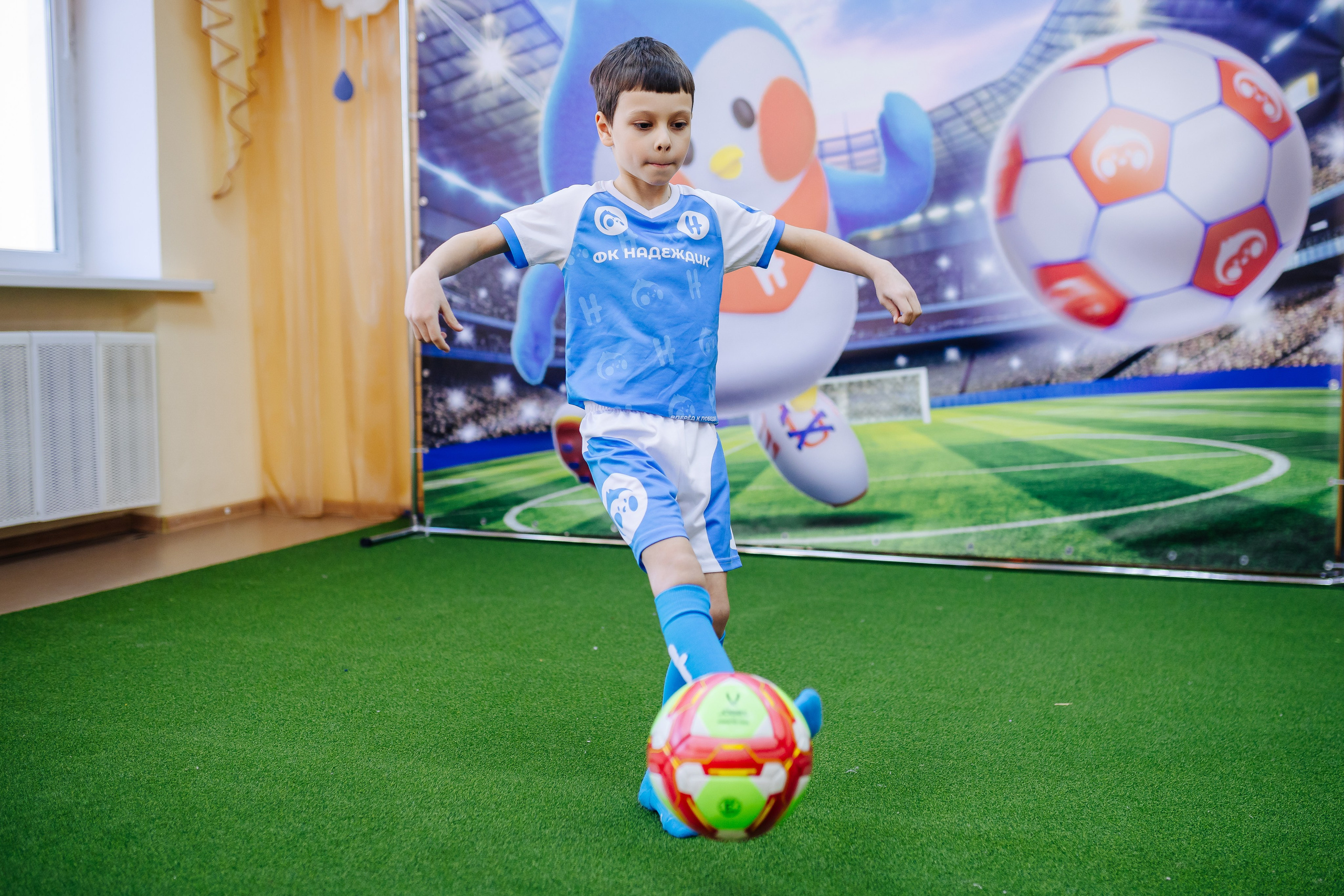 Фотосессия с кубком в детских садах г. Магнитогорска. Денис Прохоров Фотограф в г. Магнитогорск