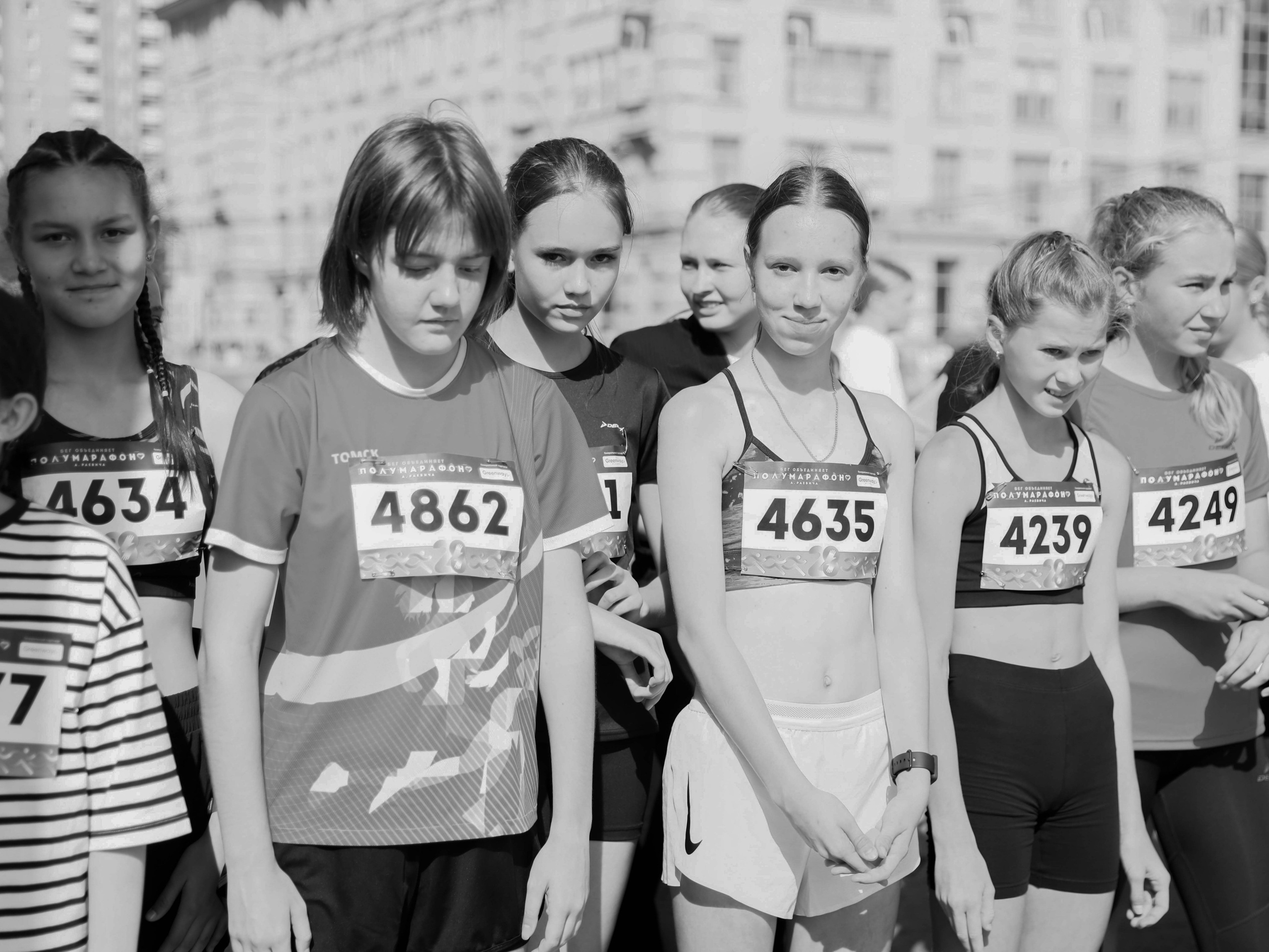 Полумарафон А. Раевича 2025. Репортажный фотограф в Новосибирске Алена Помазунова