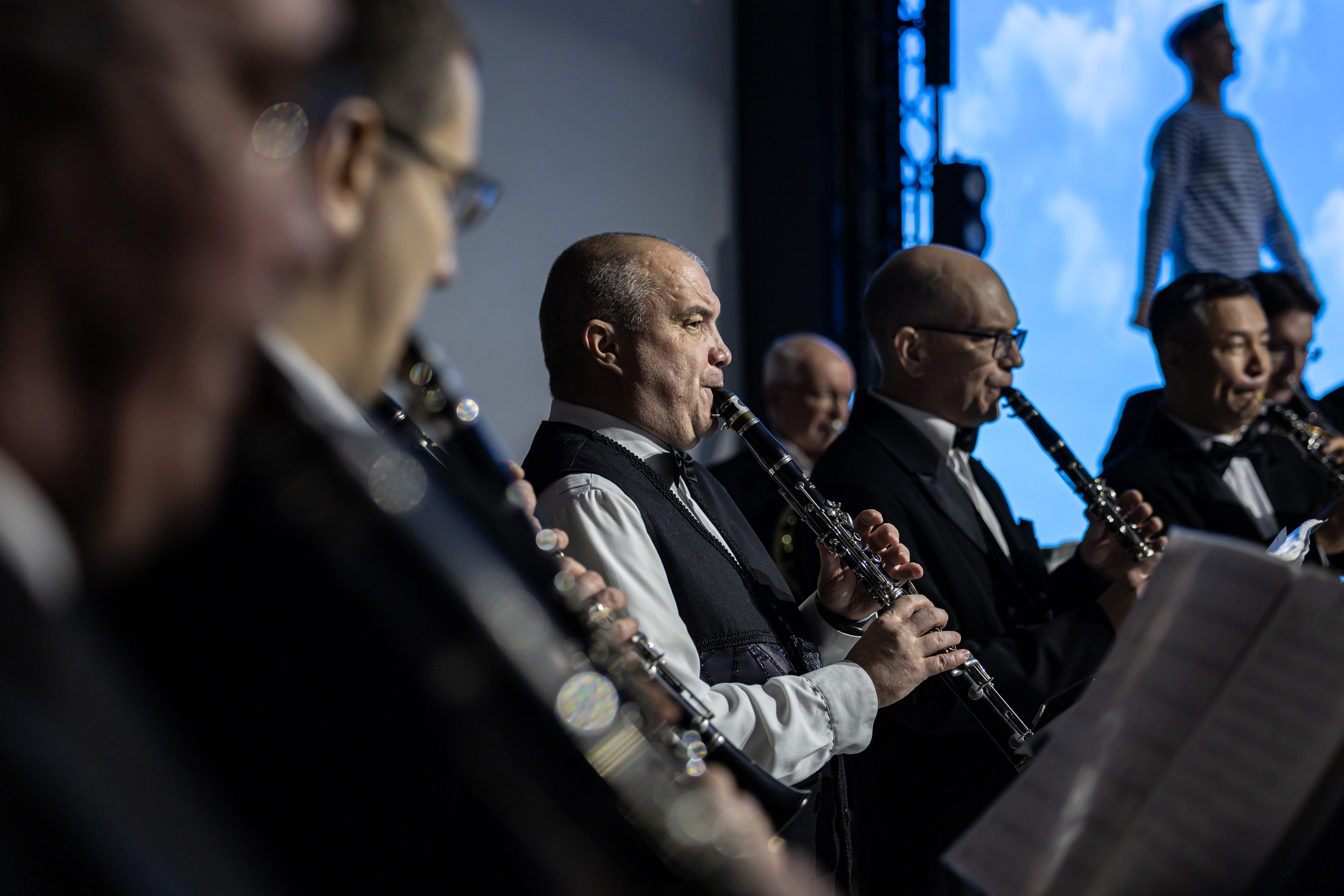 Прыжок длиною в жизнь. Фотограф свадебный, репортажный, индивидуальный, фото для маркетплейсов, брендов, автосалонов