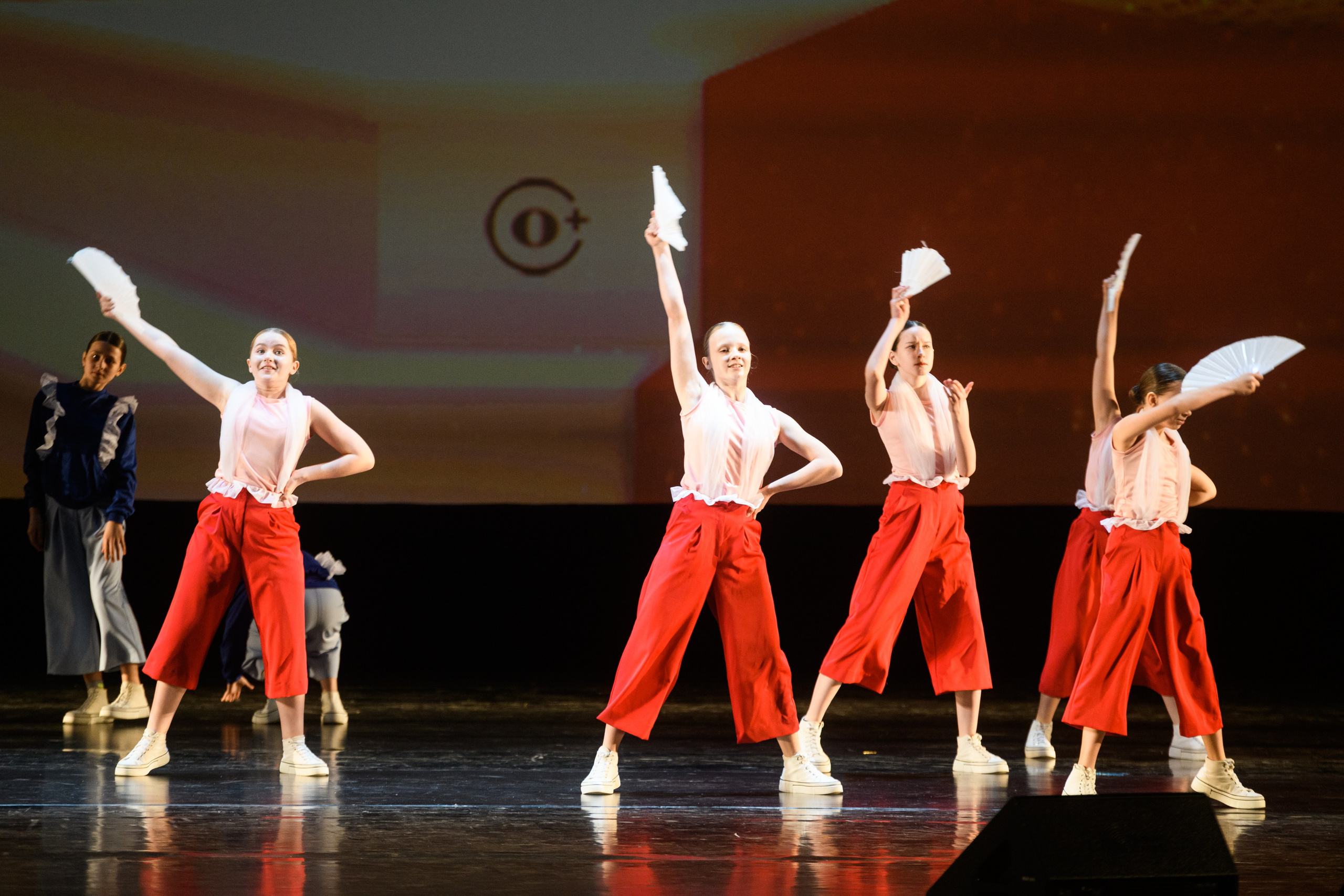 23 апреля, часть 1, БКЗ Октябрьский, г. Санкт-Петербург. Золотое яблочко