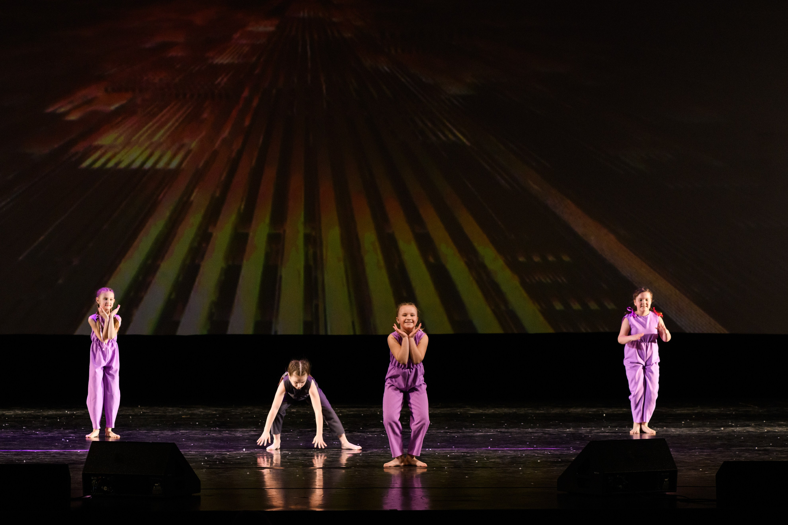 23 апреля, часть 2, БКЗ Октябрьский, г. Санкт-Петербург. Золотое яблочко