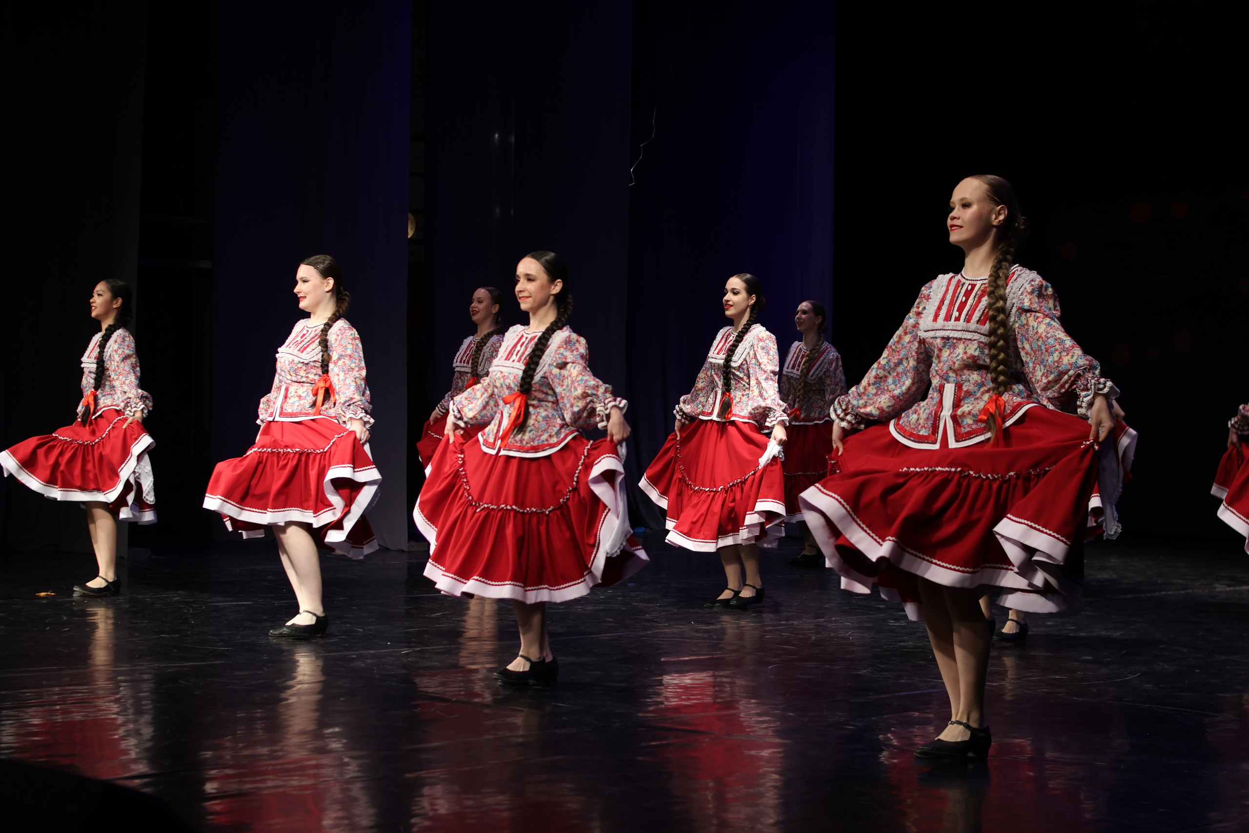 13 апреля, г. Томск. Золотое яблочко