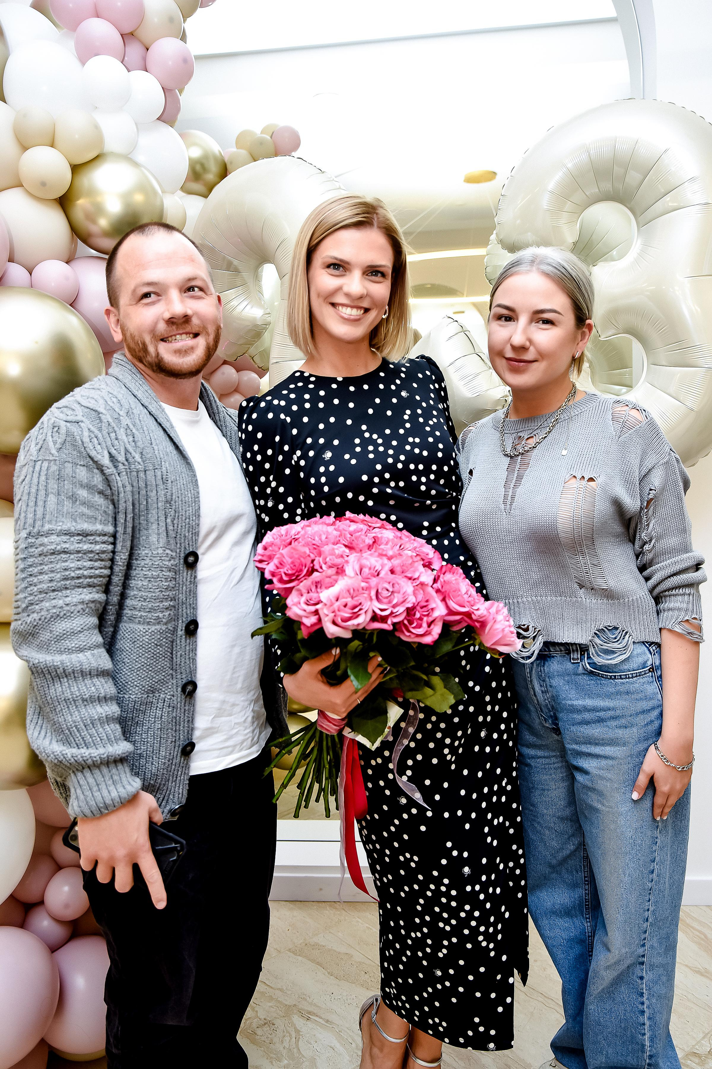 Кристине 32 года