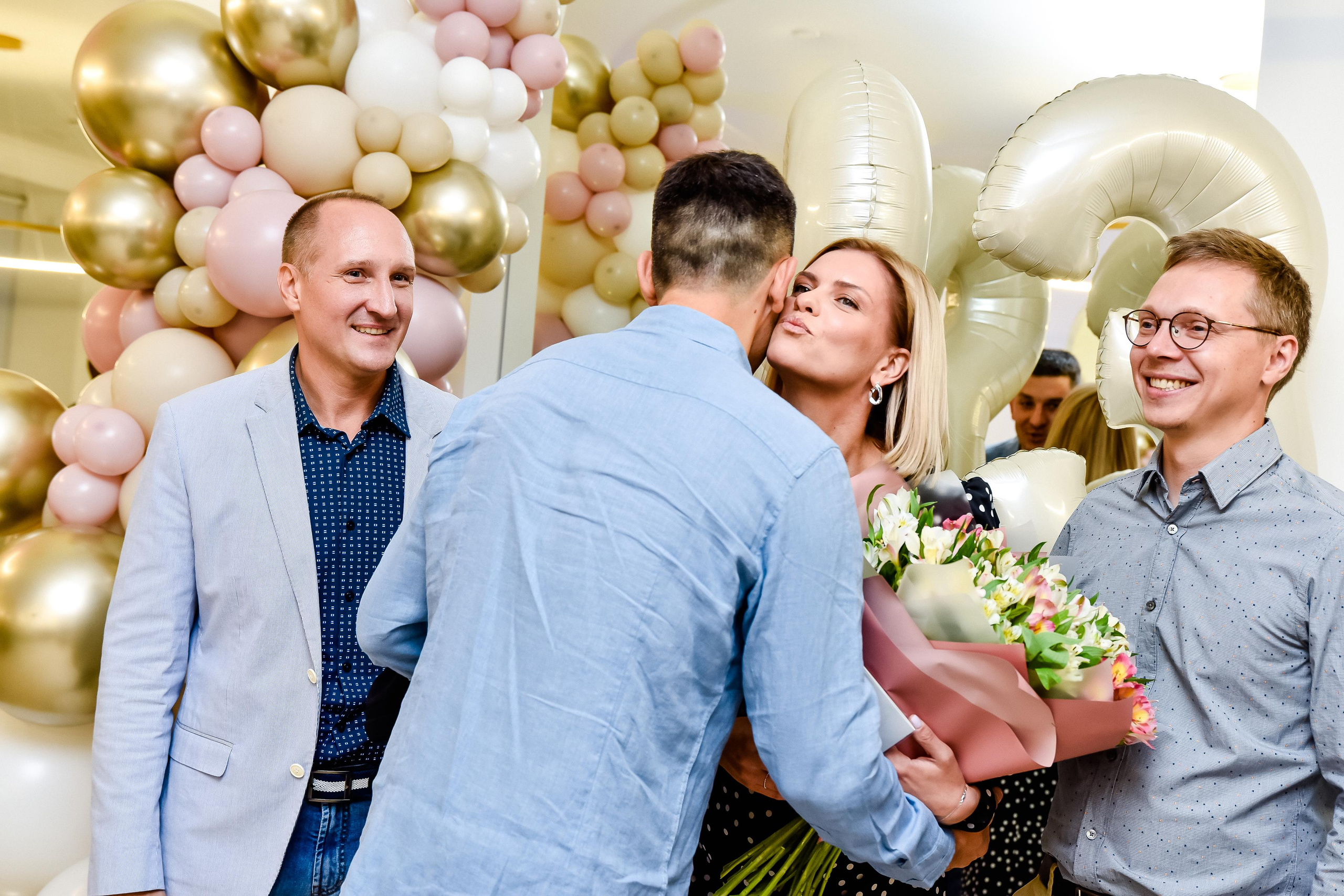 Кристине 32 года