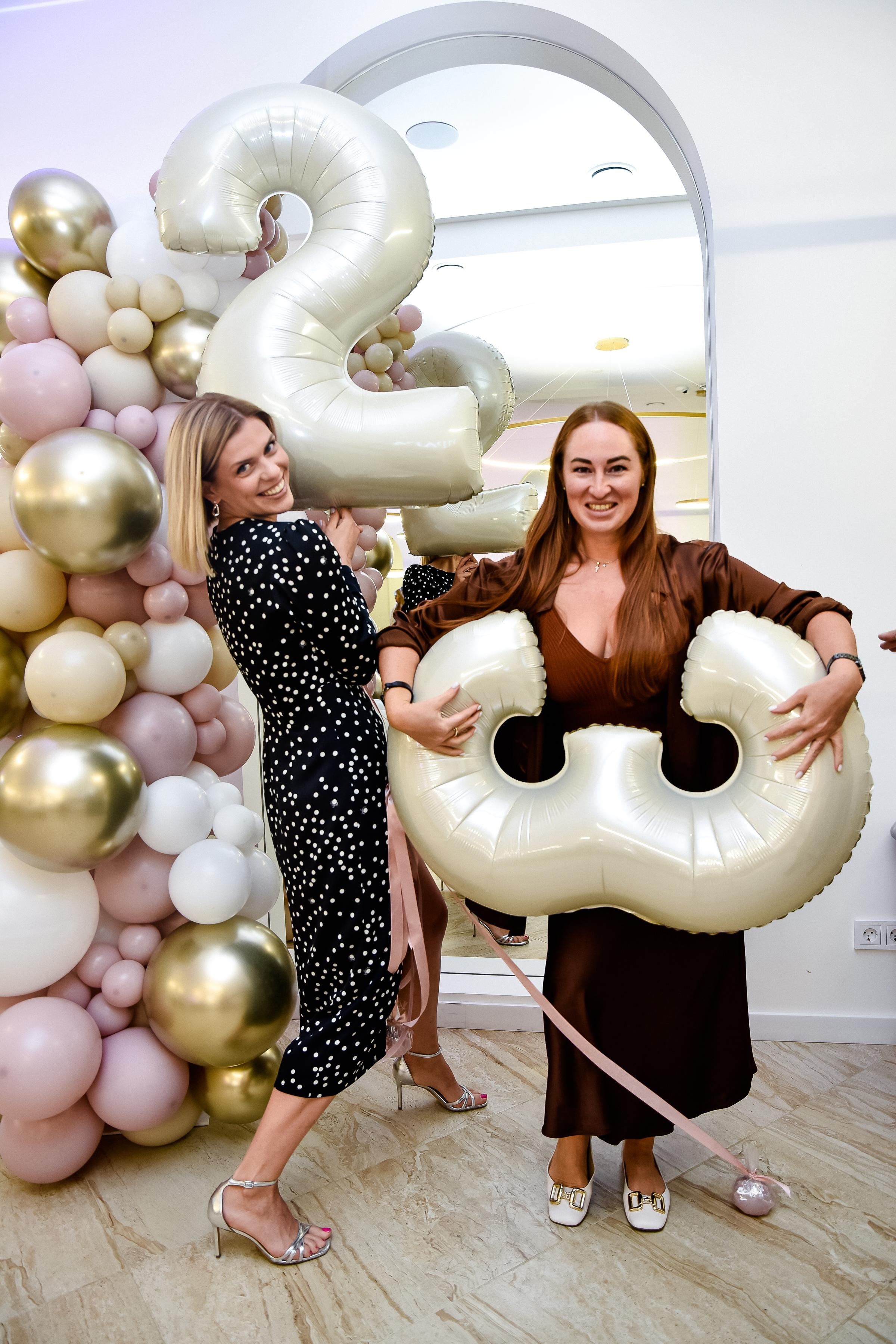 Кристине 32 года