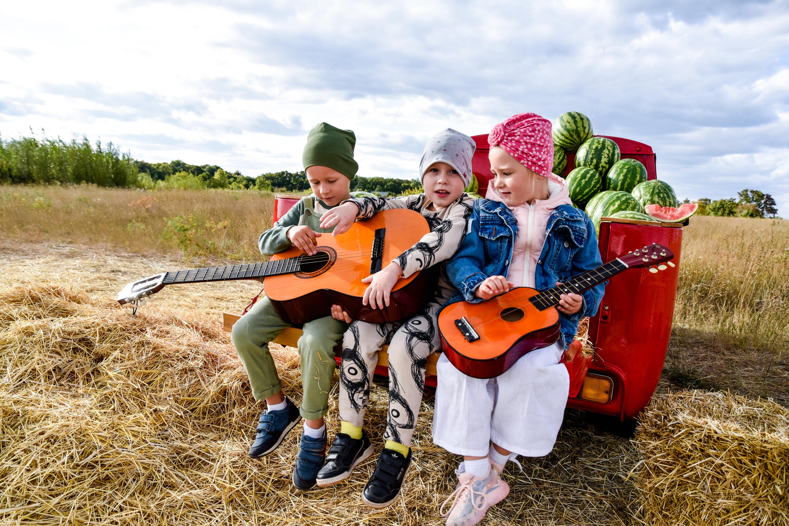 Красный пикап