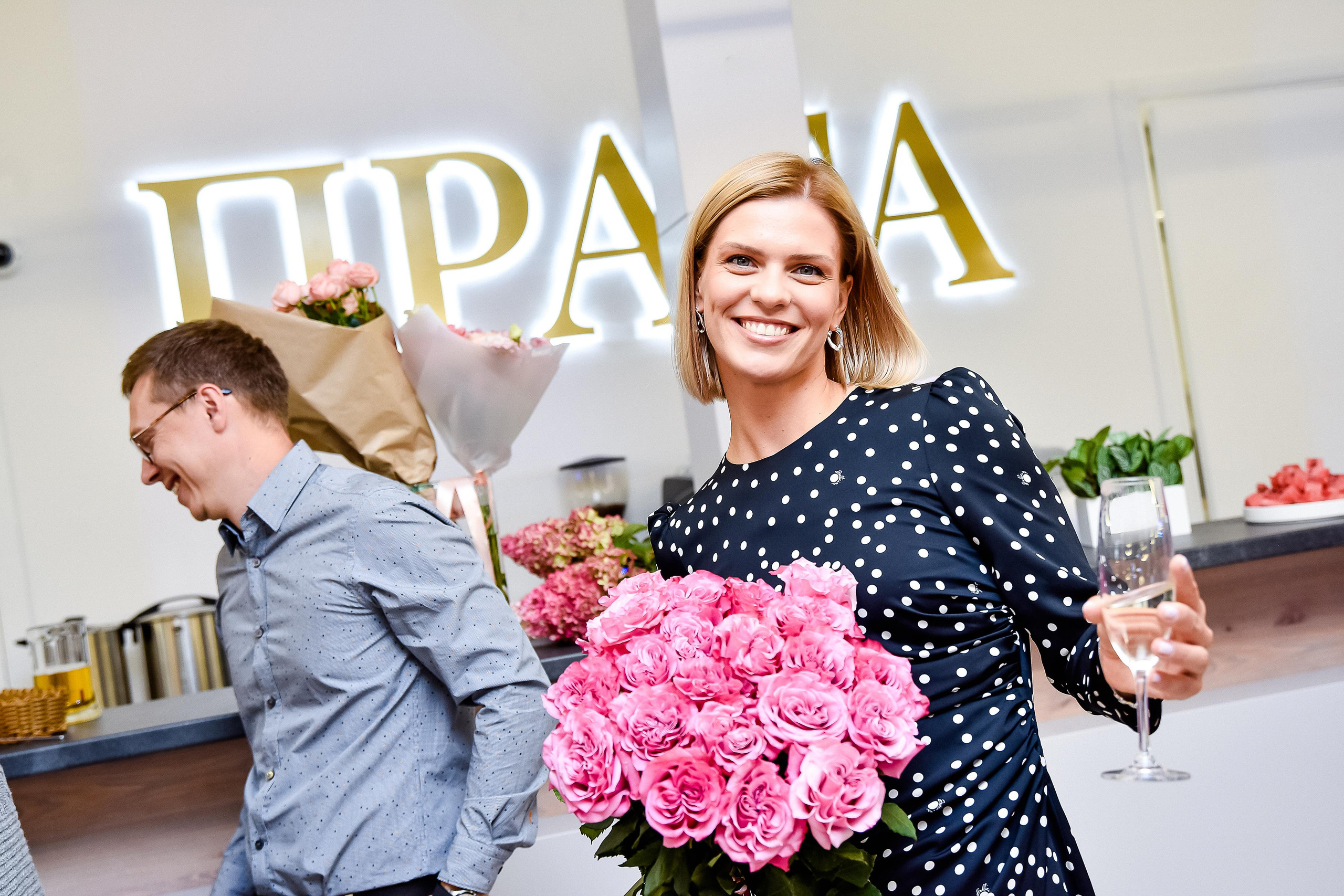 Кристине 32 года