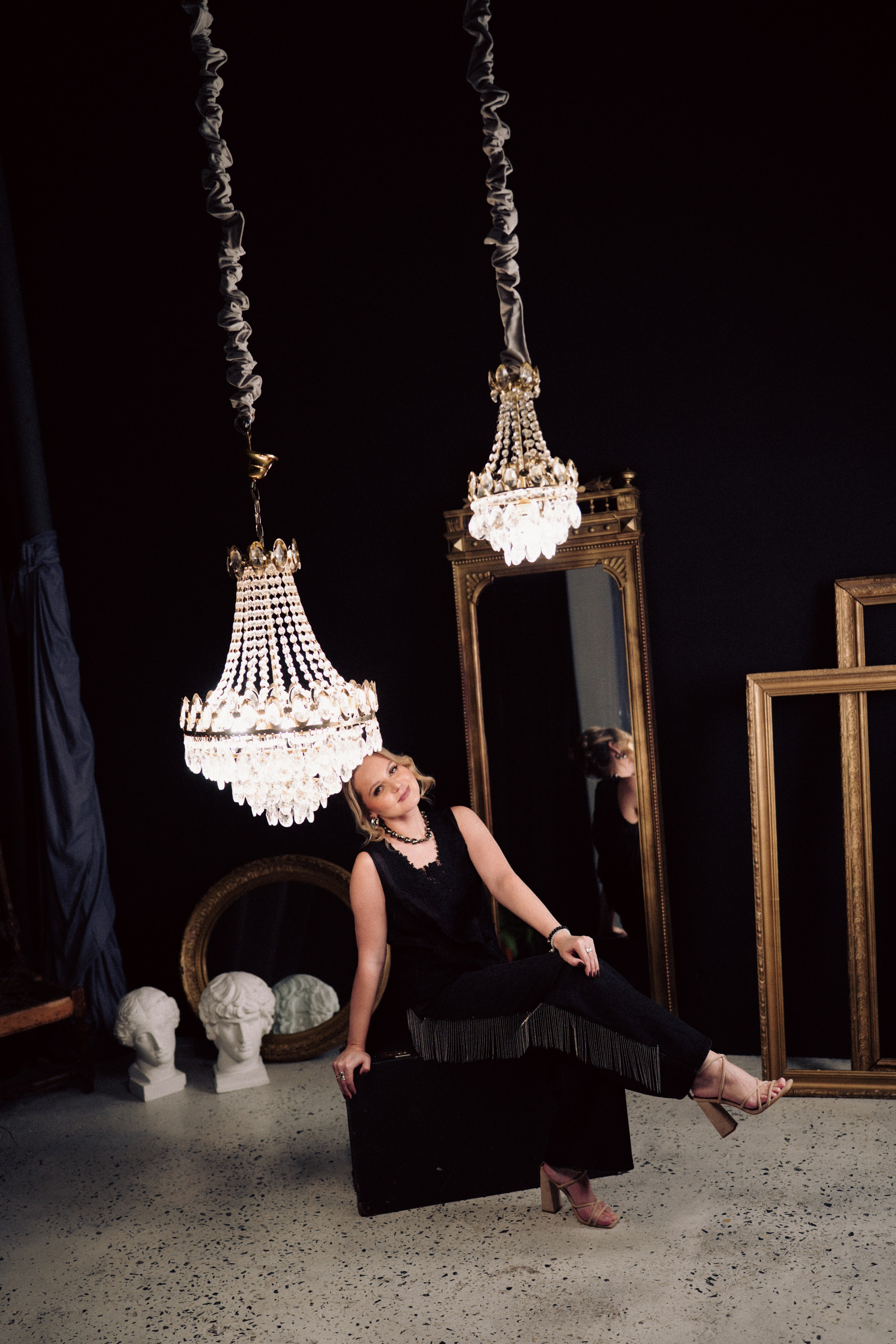 НОВОГОДНЯЯ ФОТОСЕСИИЯ В СТУДИИ ДЛЯ ДЕВУШКИ И ПРОГУЛКА ПО ЧЕРНЫШЕВСКОЙ. Профессиональный фотограф, Санкт-Петербург — Виктория Богомолова