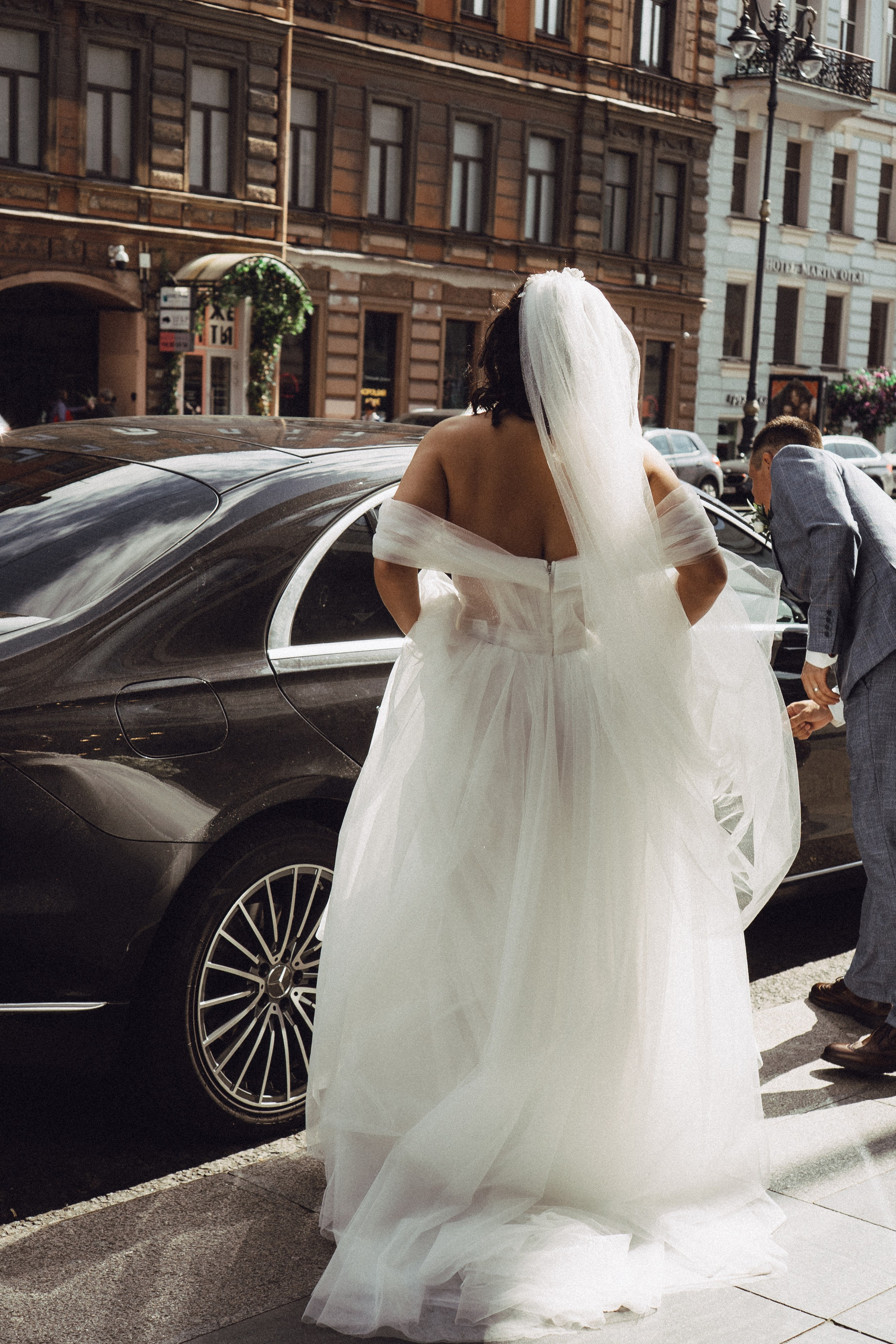 СВАДЕБНАЯ ПРОГУЛКА РЕСТОРАН МЫ ЖЕ НА ТЫ И ФОТОСЕССИИЯ С АВТОМОБИЛЕМ. Профессиональный фотограф, Санкт-Петербург — Виктория Богомолова