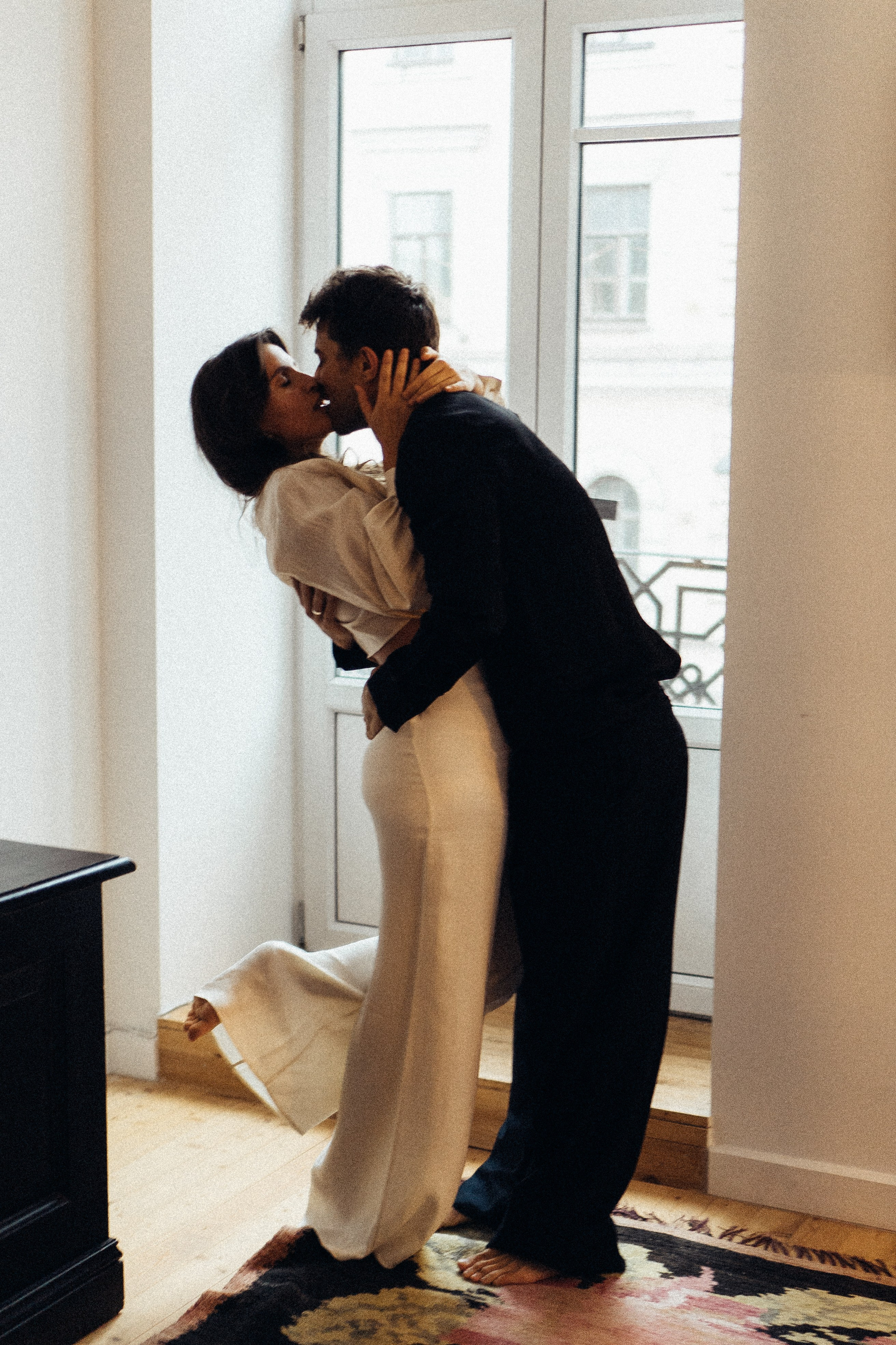 УТРО ЖЕНИХА И НЕВЕСТЫ В ПИТЕРСКОЙ КВАРТИРЕ И СЬЕМКА С СВАДЕБНЫХ ОБРАЗАХ. Профессиональный фотограф, Санкт-Петербург — Виктория Богомолова