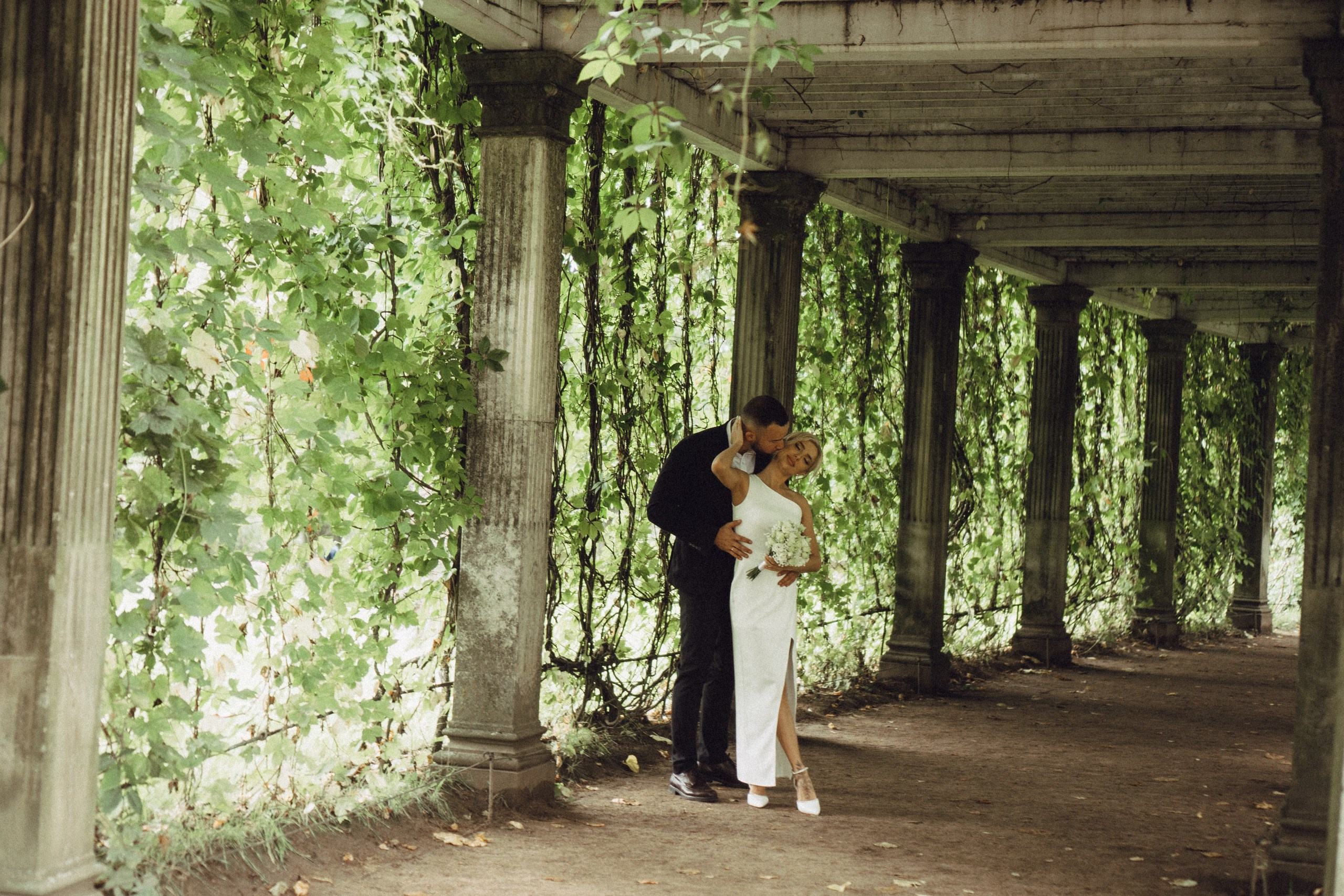 СВАДЕБНАЯ ИСТОРИЯ В ГОРОДЕ ПУШКИН ВОЗЛЕ ЕКАТЕРИНИНСКОГО ДВОРЦА И В ПАРКЕ. Профессиональный фотограф, Санкт-Петербург — Виктория Богомолова