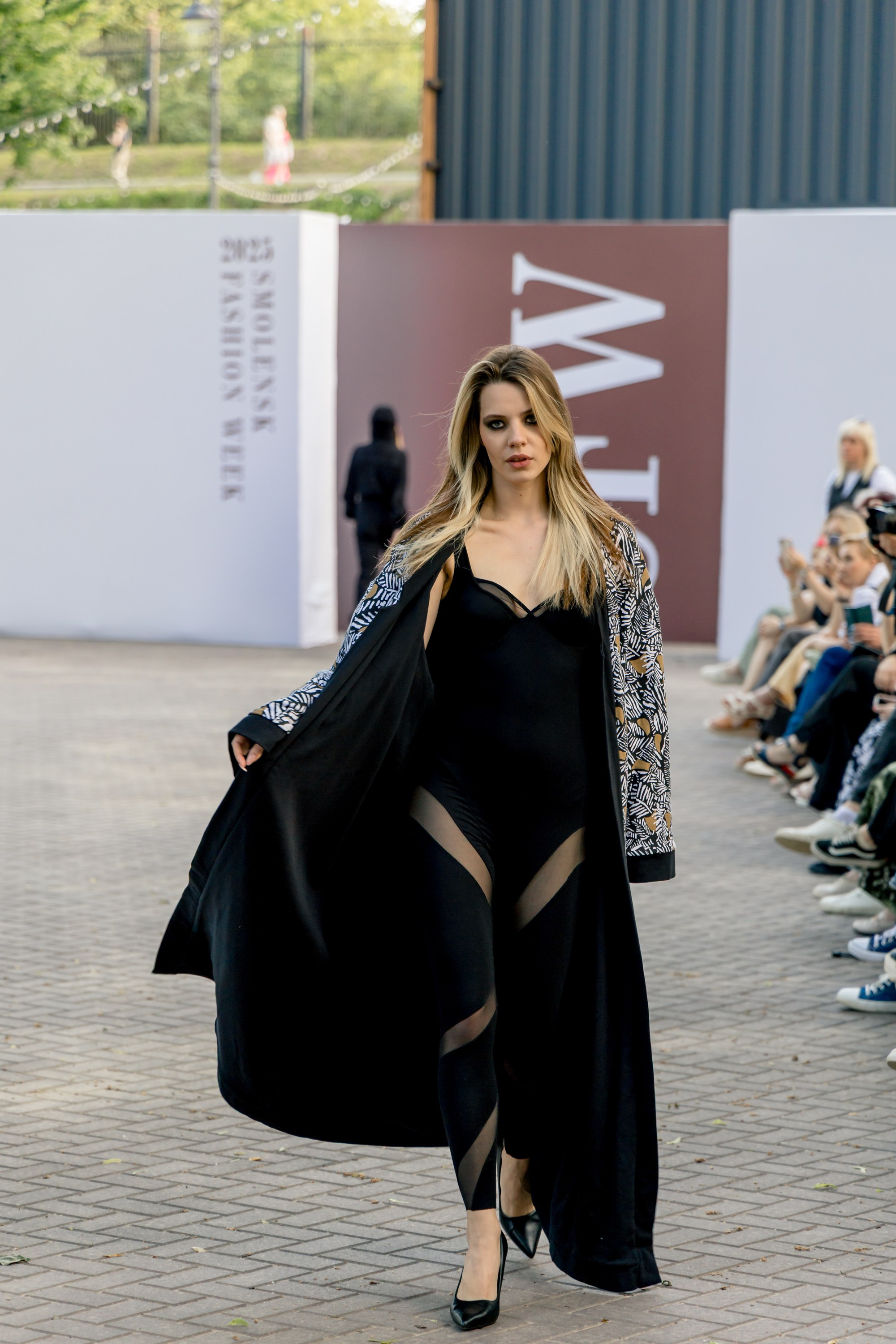 Smolensk Fashion Week 2025_показы_ДЕНЬ 1_ВЕЧЕРНИЙ ПОКАЗ_19:00. Главная