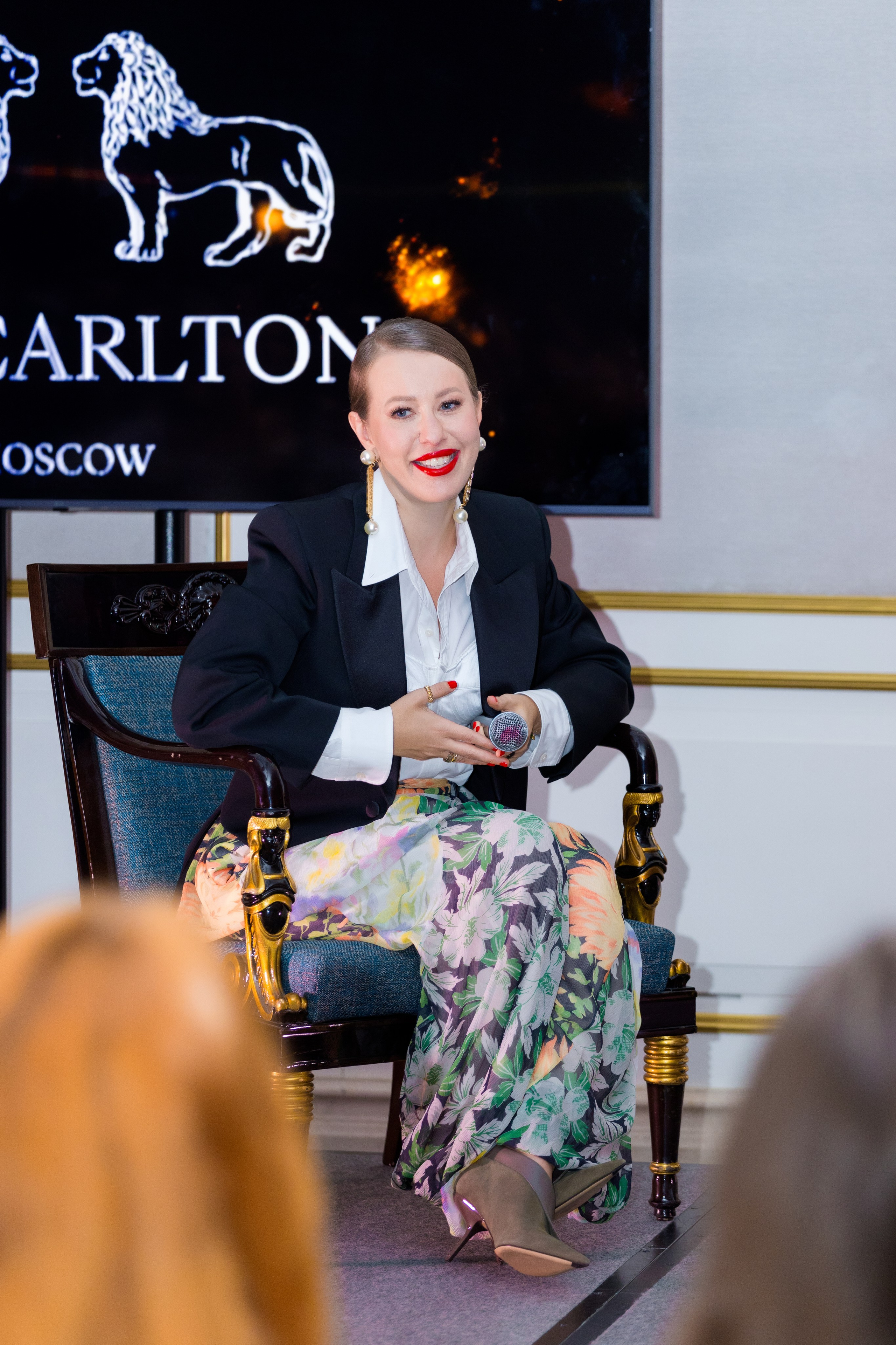 Ксения Собчак «Восхищение». Photomantis