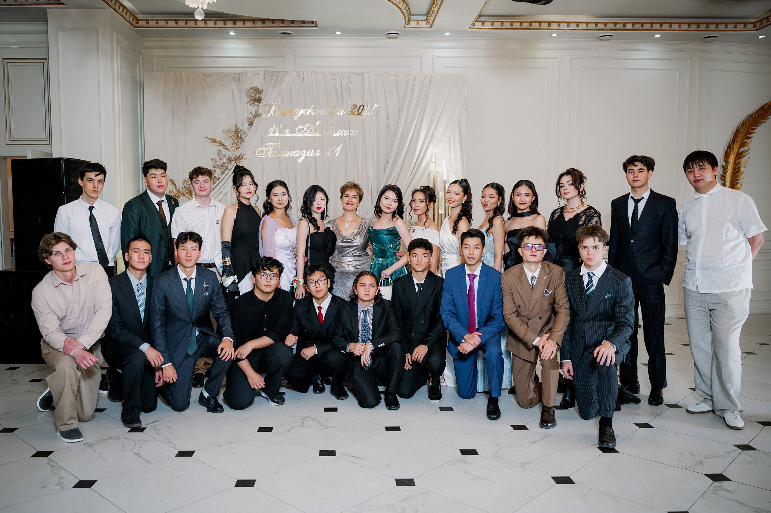 Выпускной — 11А, 2025. Фотограф в Алматы — Алексей Коньков | Репортаж, свадьбы, портреты