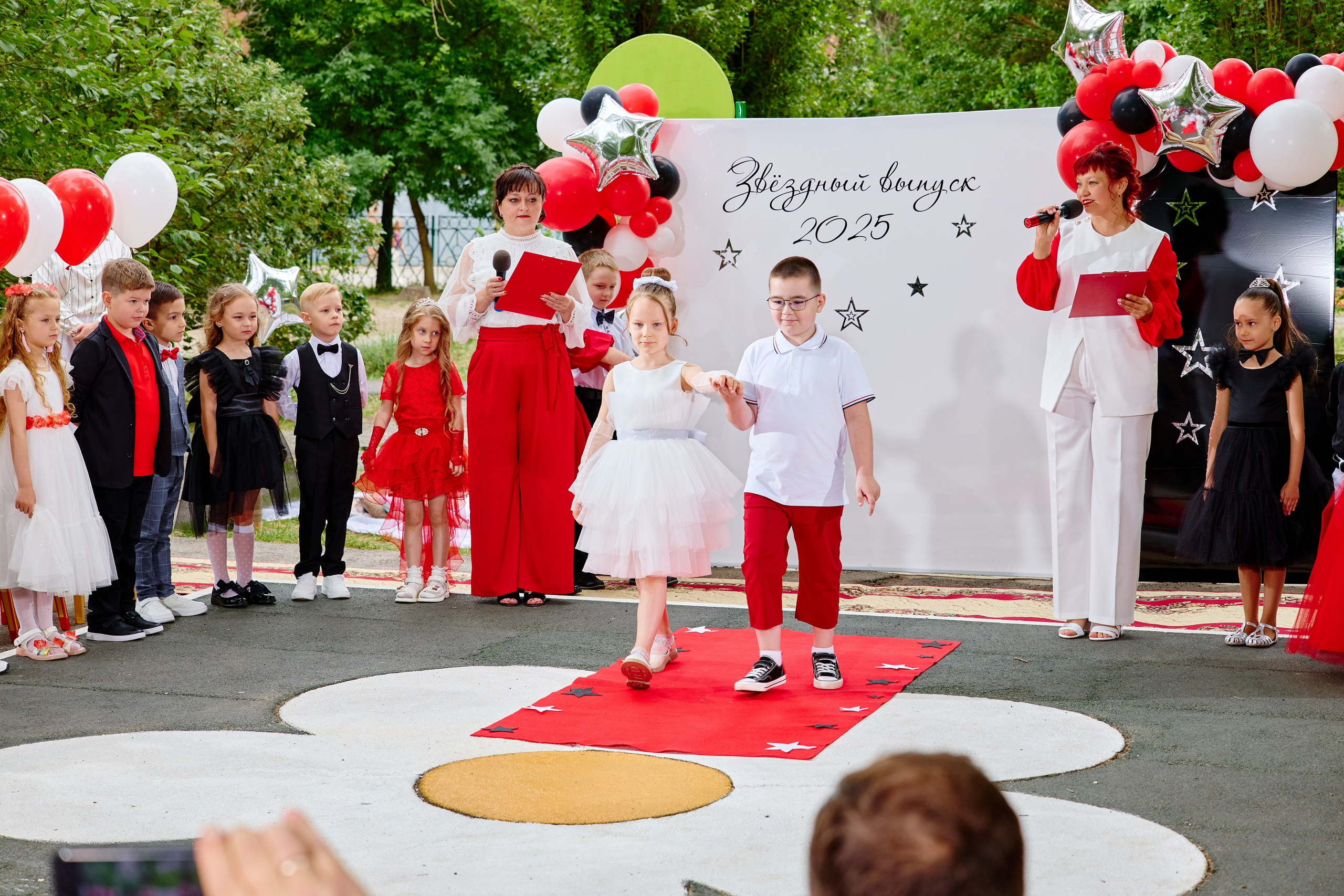 Выпускной 45 сад. Фотограф Выпускные альбомы Таганрог Сергей Коробченко