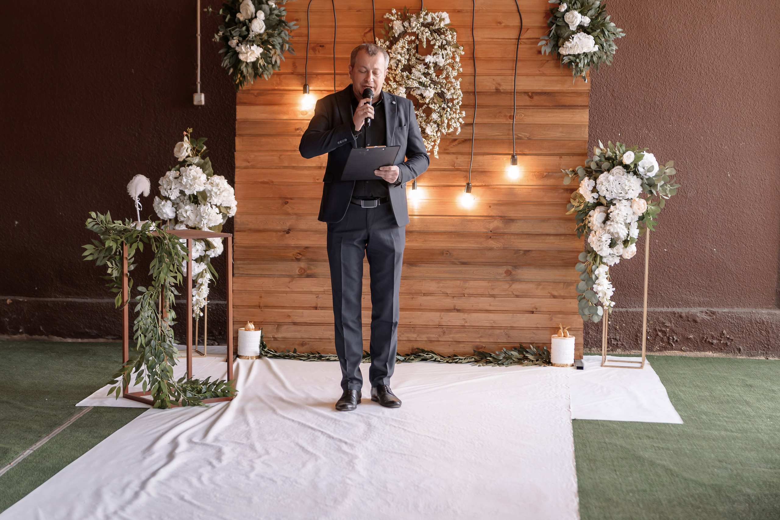 Эдуард и Виктория. Свадебный фотограф Белгород Валуйки Старый Оскол Воронеж