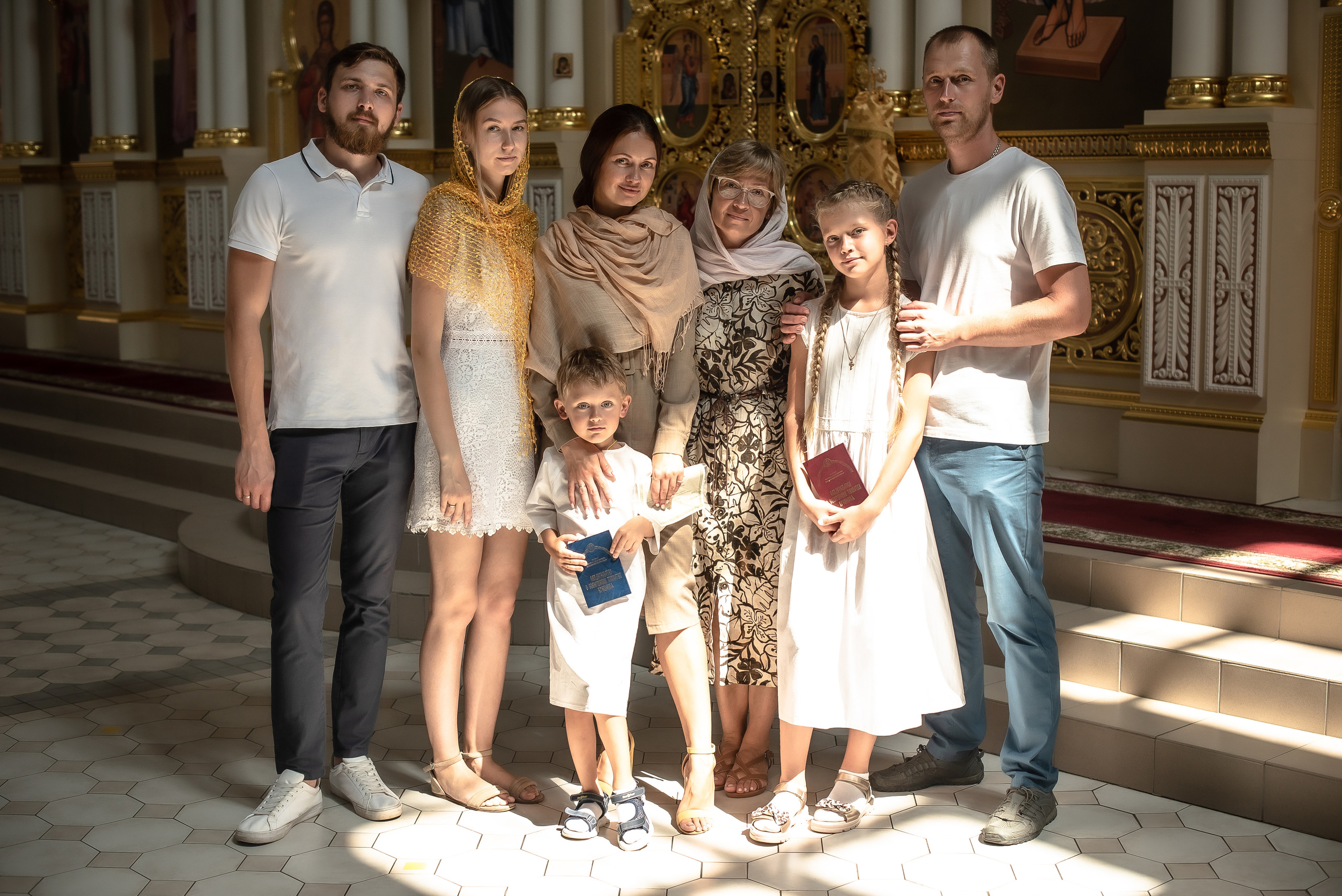 Крещение Юли и Вадима. Фотограф Таинства Крещения в Саратове Ильченко Артем