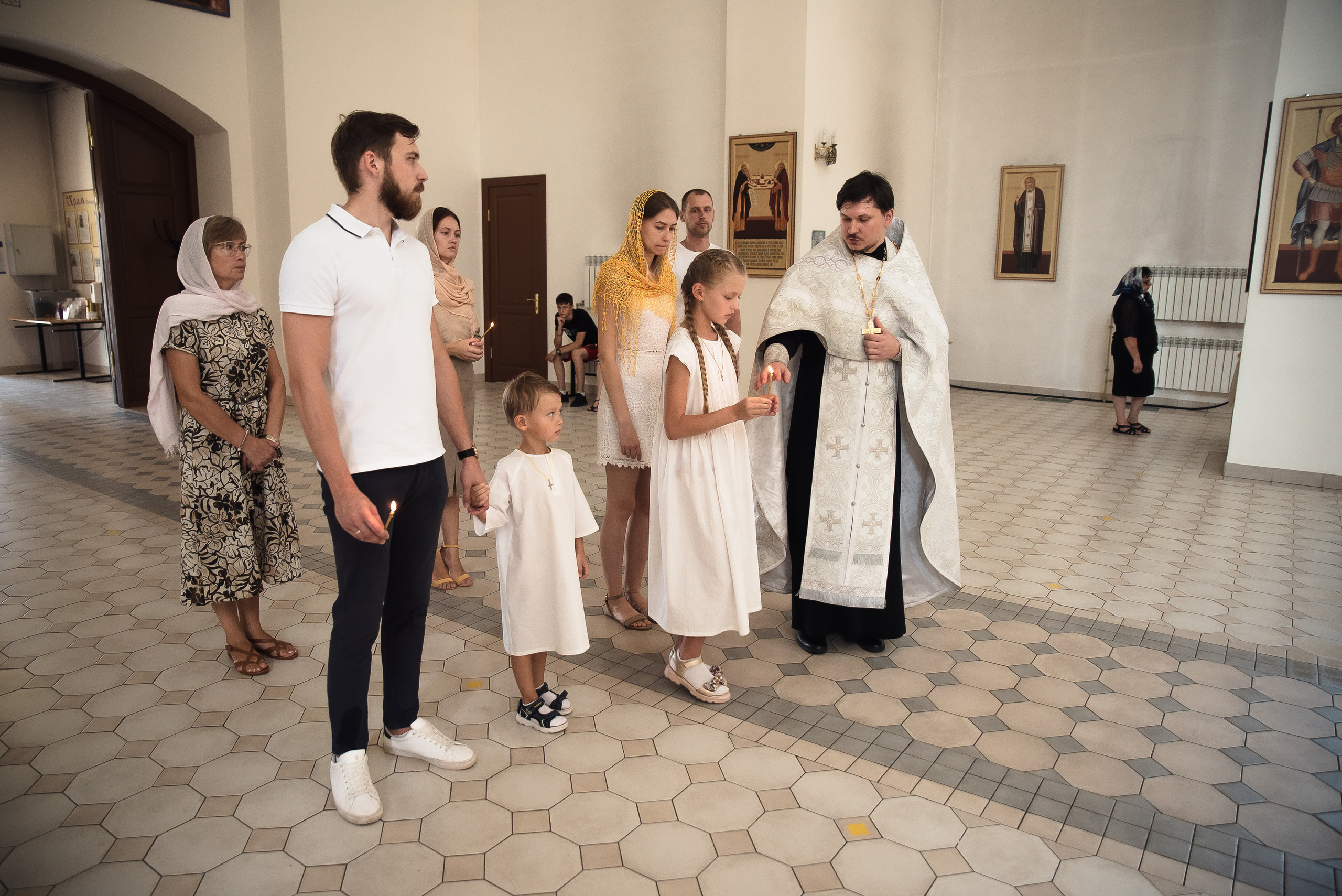 Крещение Юли и Вадима. Фотограф Таинства Крещения в Саратове Ильченко Артем
