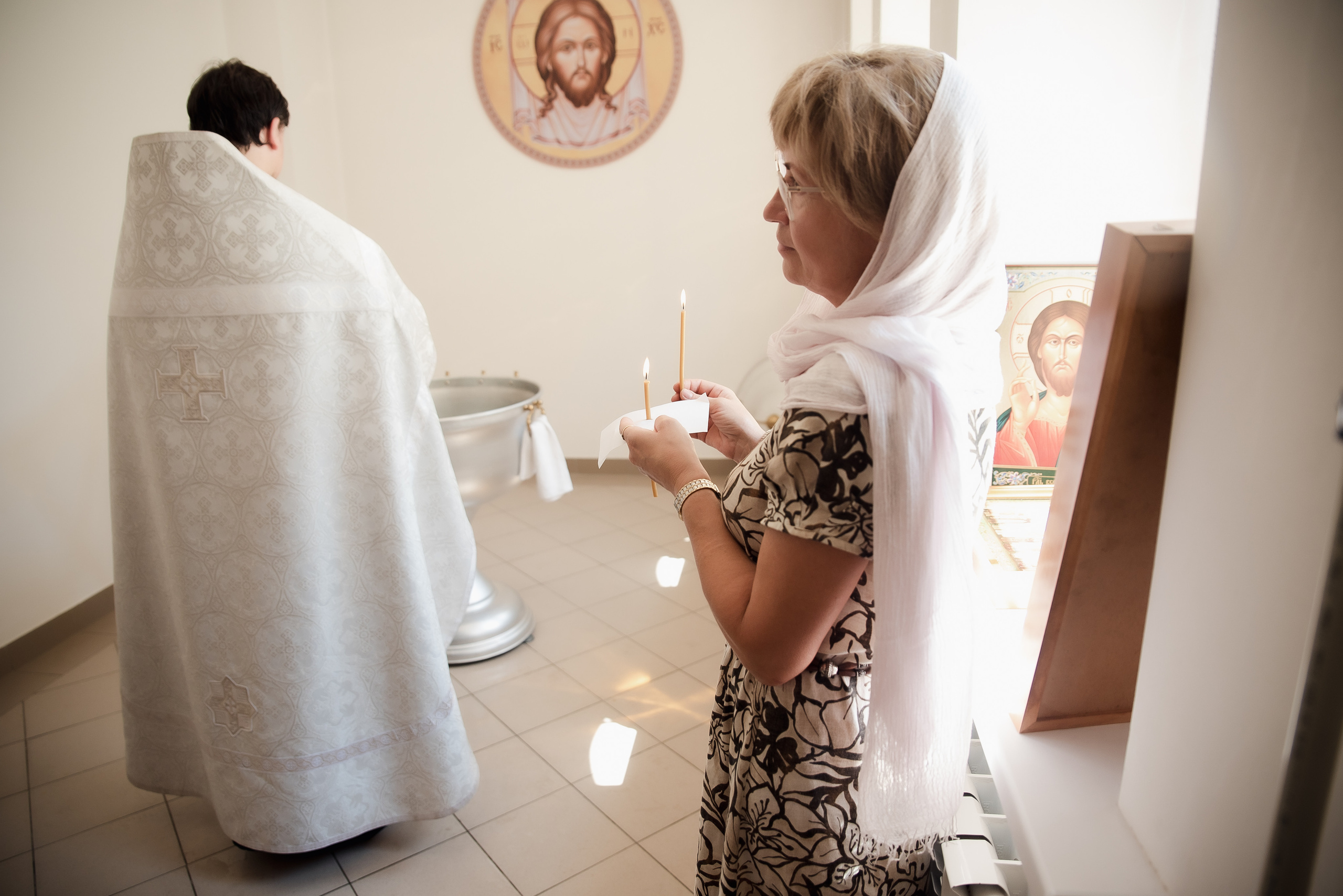 Крещение Юли и Вадима. Фотограф Таинства Крещения в Саратове Ильченко Артем