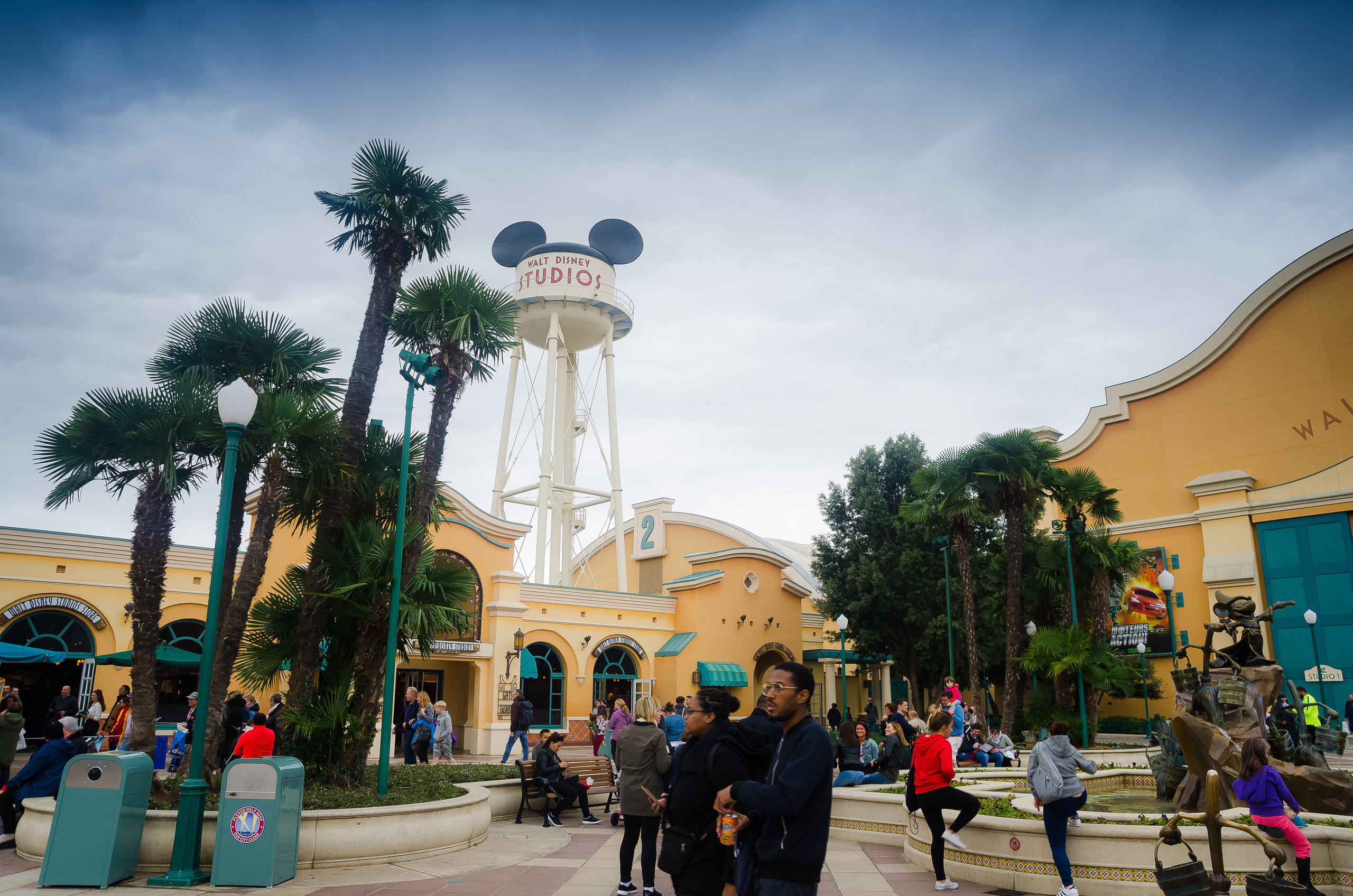 Париж (октябрь 2017). Фотограф Таинства Крещения в Саратове Ильченко Артем