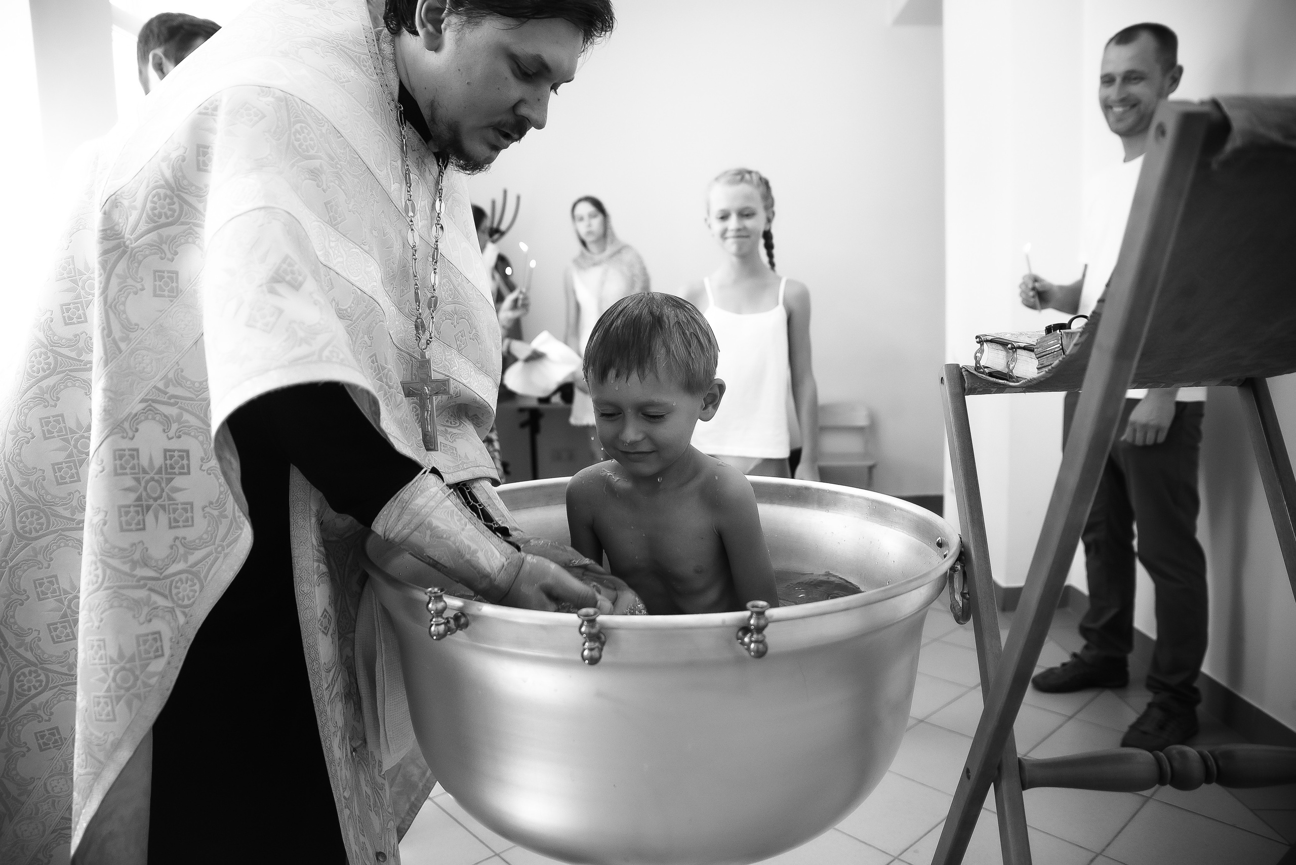 Крещение Юли и Вадима. Фотограф Таинства Крещения в Саратове Ильченко Артем