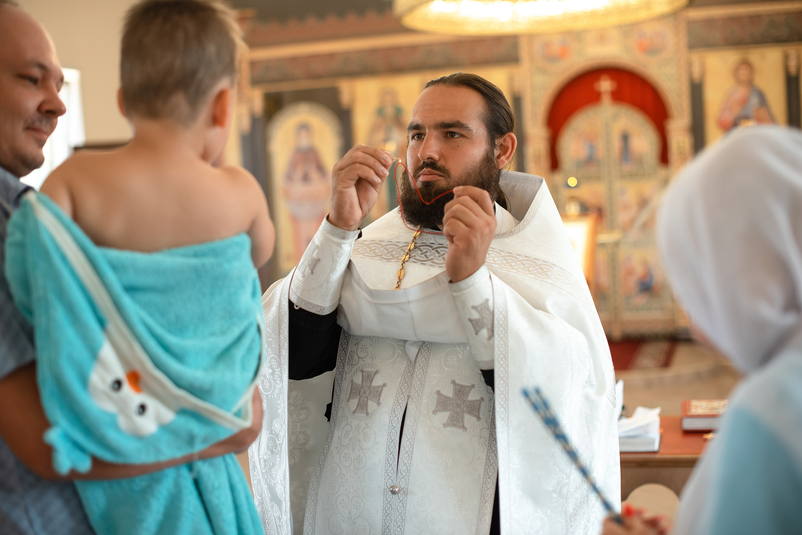 Крещение Вовы. Фотограф Таинства Крещения в Саратове Ильченко Артем