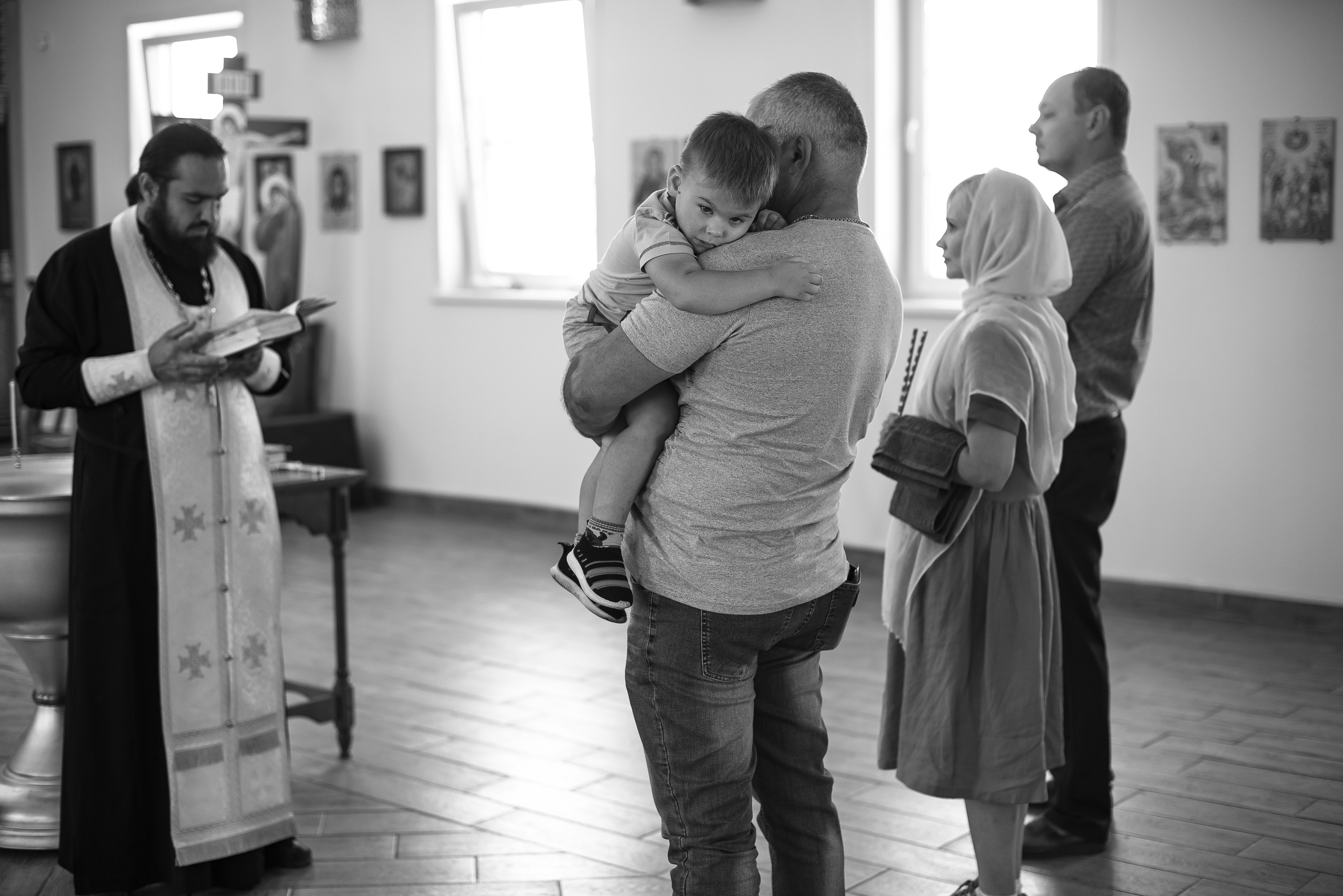 Крещение Вовы. Фотограф Таинства Крещения в Саратове Ильченко Артем