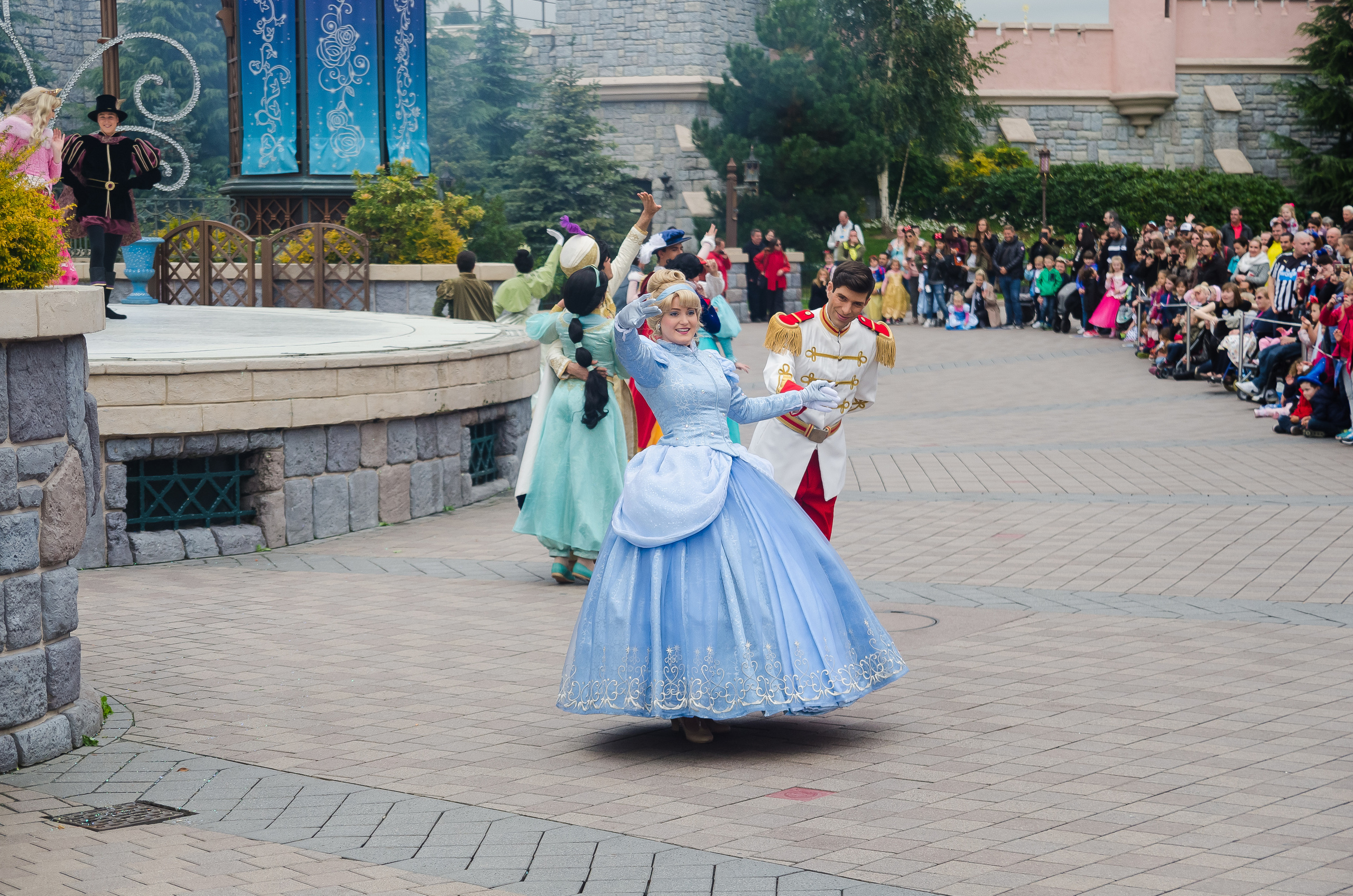 Париж (октябрь 2017). Фотограф Таинства Крещения в Саратове Ильченко Артем