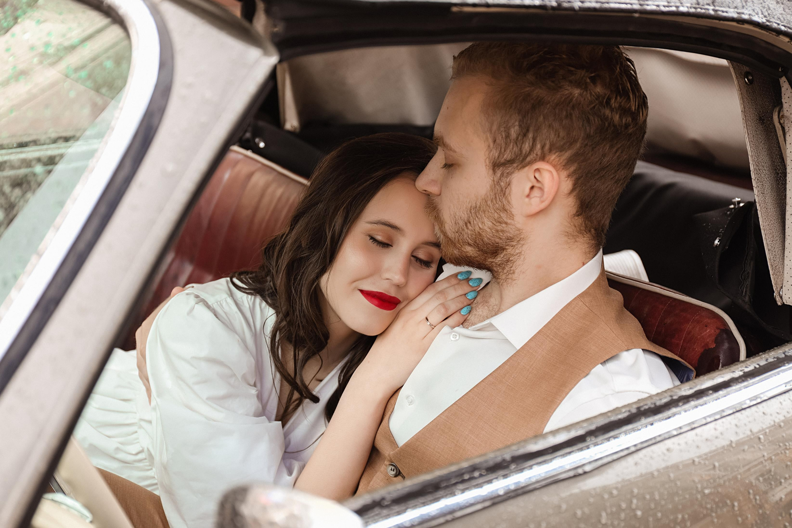 Jump in my car. Алина Малышева, свадебный и семейный фотограф Москва