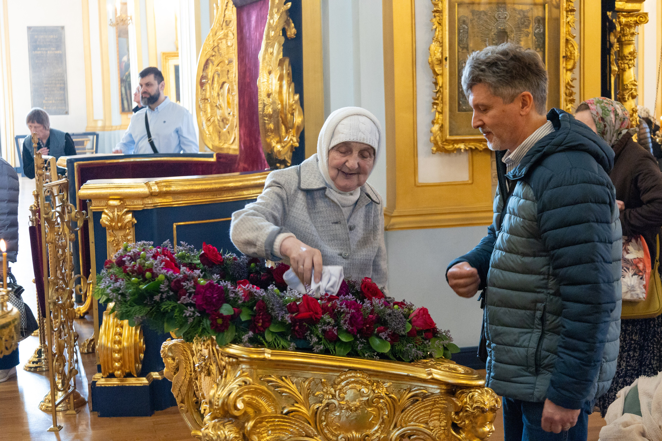 Неделя 16-я по Пятидесятнице, по Воздвижении. Глас 7-й. Попразднство Воздвижения Креста. Вмч. Никиты. НИКОЛО-БОГОЯВЛЕНСКИЙ МОРСКОЙ СОБОР