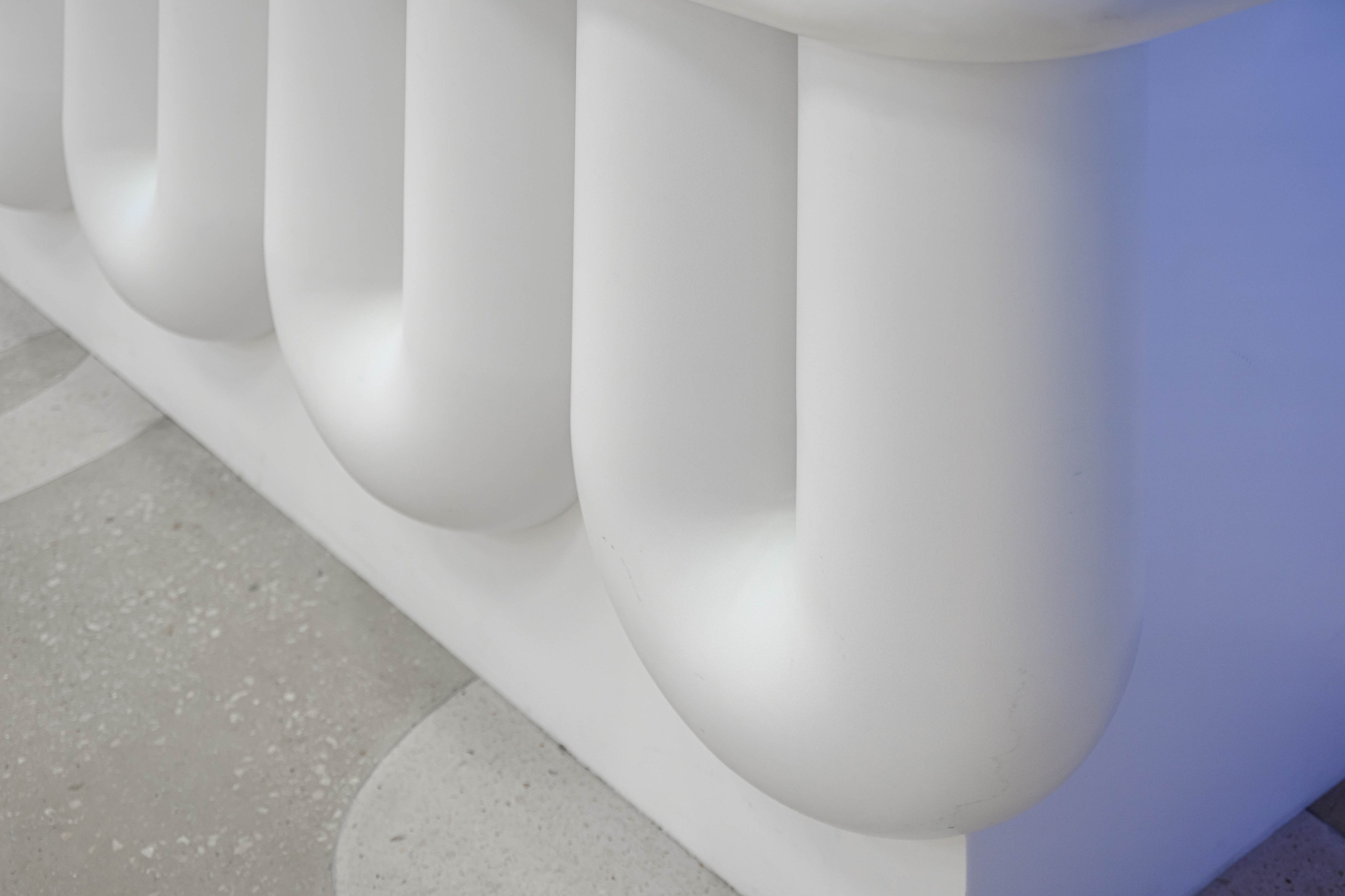 Фотосъемка мебели кофейни в холле аппартаментов Well. Интерьерный и репортажный фотограф в Санкт-Петербурге