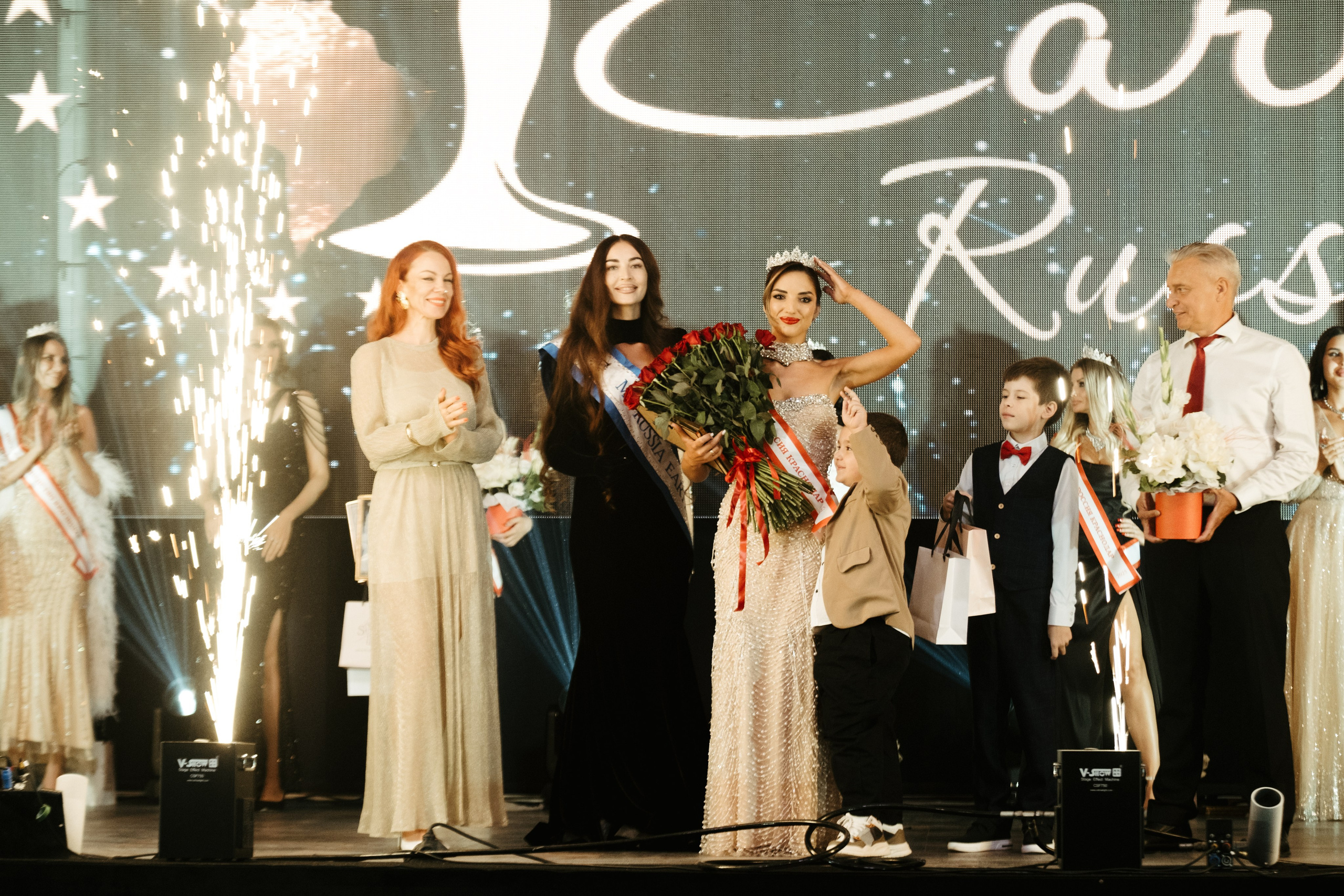 Мисс и Миссис Россия Земли Краснодар 2025 программа. Свадебный и репортажной фотограф Денис Ожигин в Краснодаре и Краснодарском крае