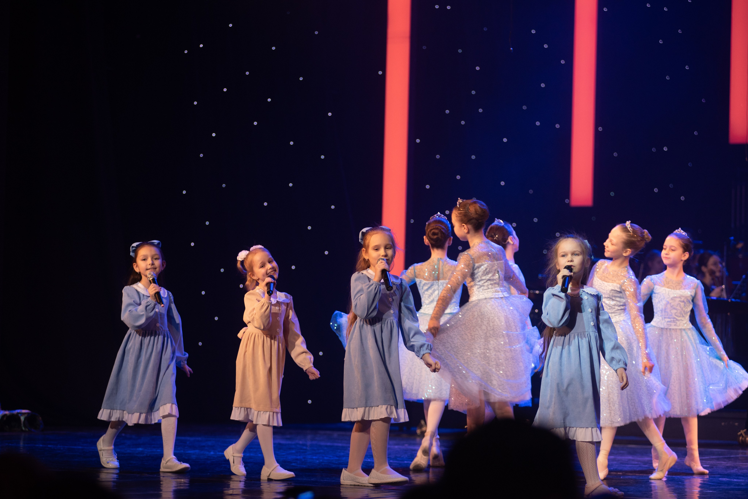 Отчетный концерт ДШИ «Гармония» «Зимняя гармония». Фотограф новорожденных, семейный детский в Тюмени Татьяна Морозова