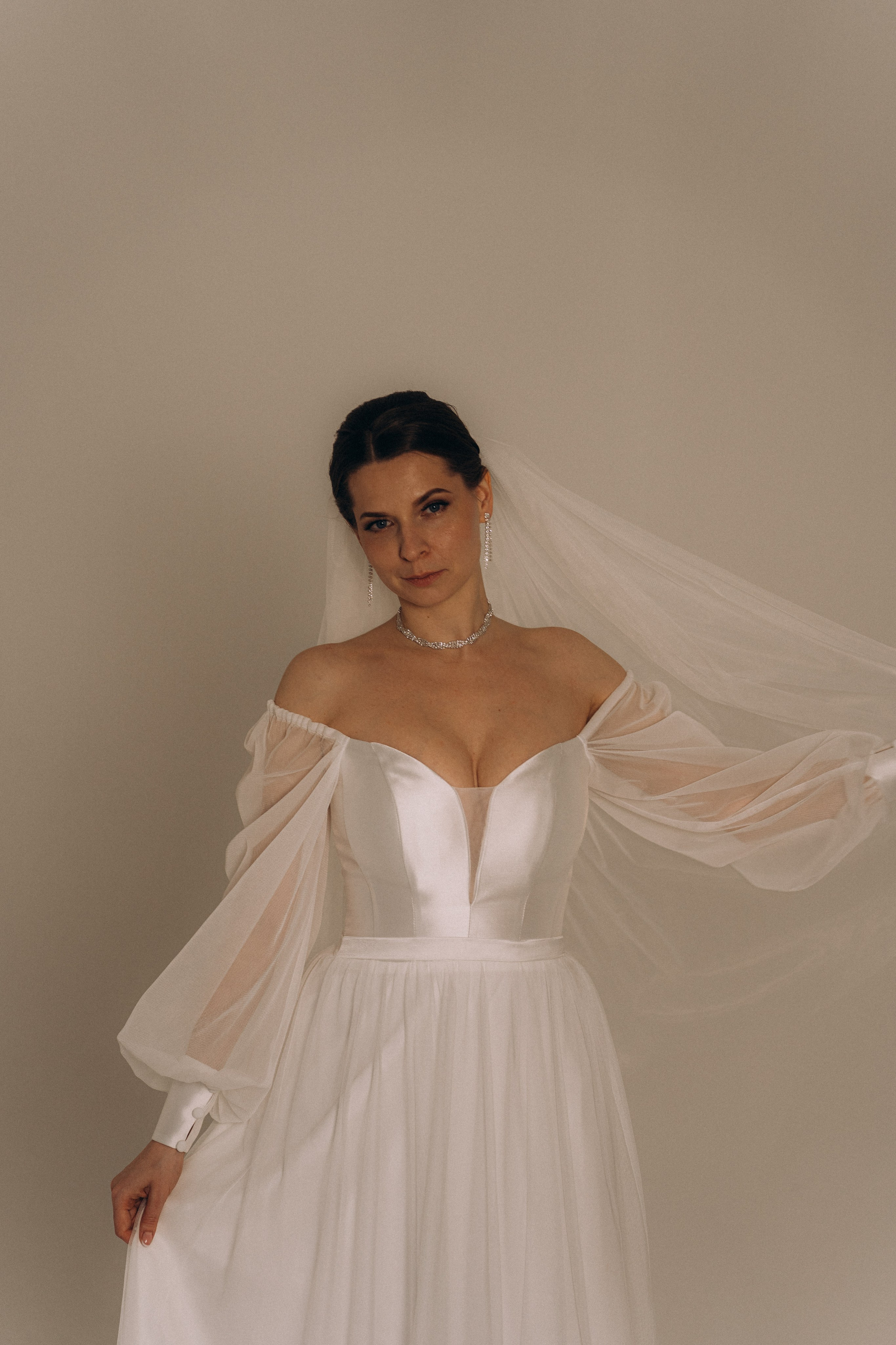 СВАДЕБНАЯ СЬЕМКА ВО ВТОРОМ ДВОРЦЕ (ДЕКАБРЬ) ТАКЖЕ СЬЕМКА В СТУДИИ НА ЧЕРНЫШЕВСКОЙ. Профессиональный фотограф, Санкт-Петербург — Виктория Богомолова