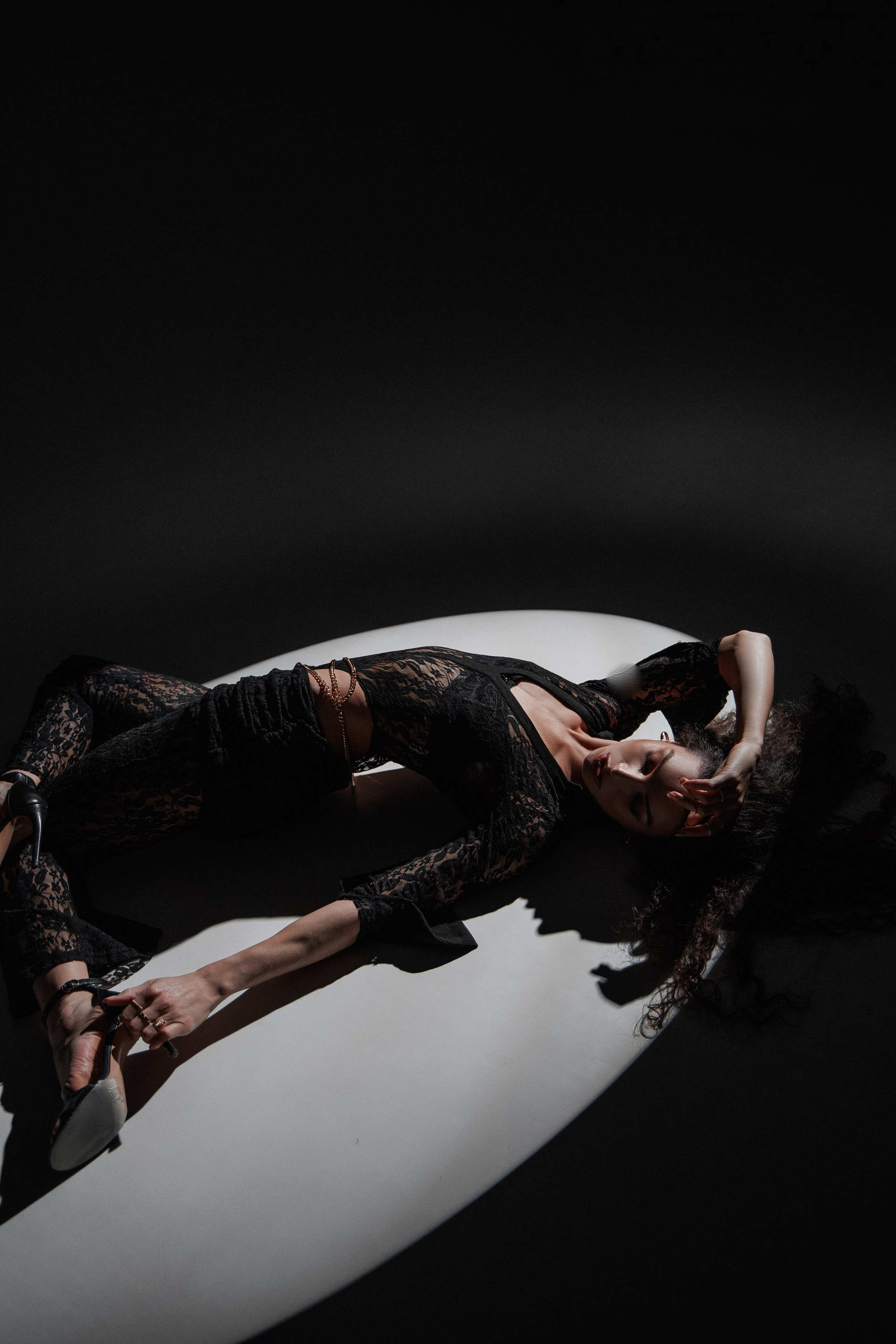 Девушка в черном. Валентина Похомова — профессиональный фотограф в Екатеринбурге