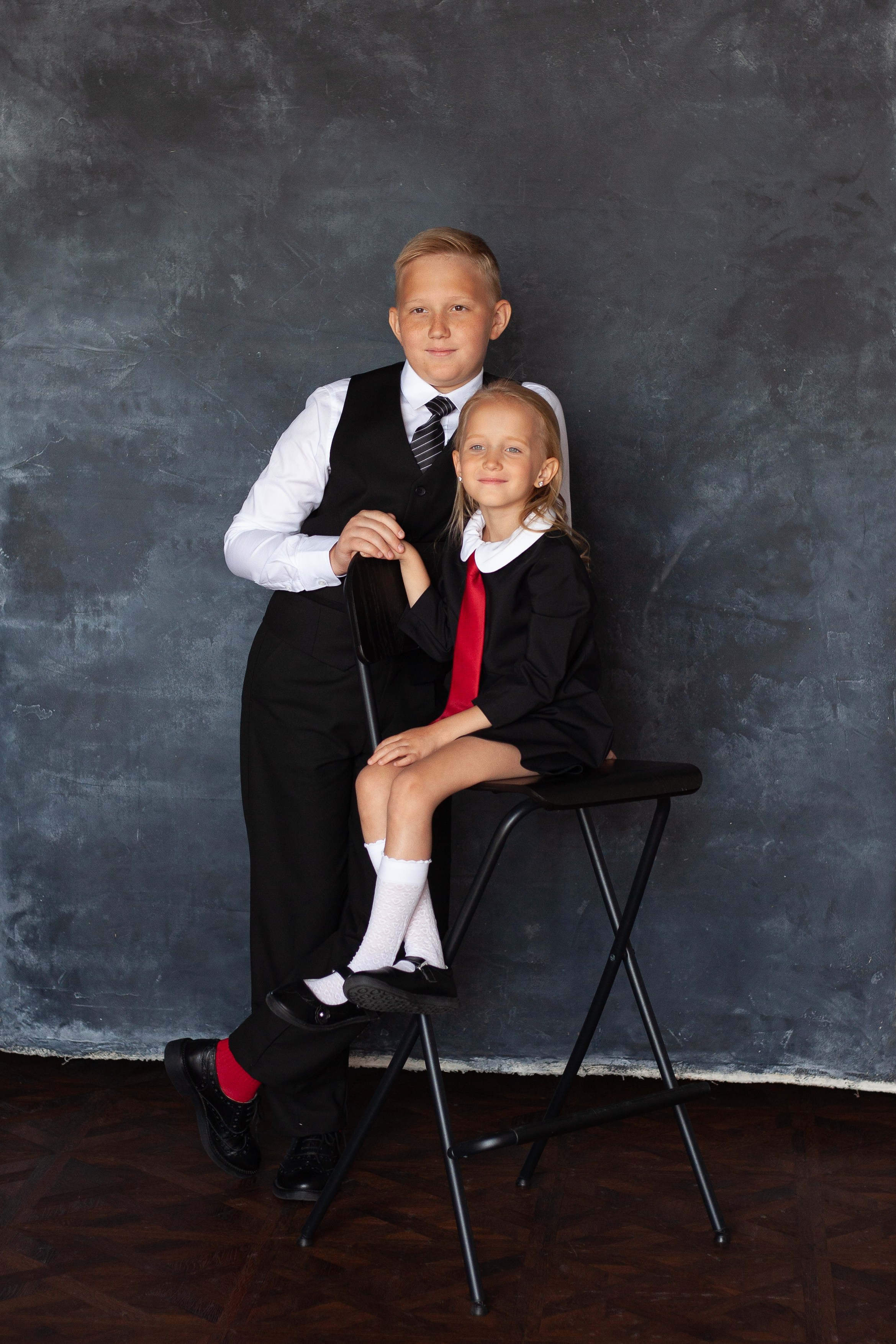 Детские фото, девочка, в студии, сестра, брат