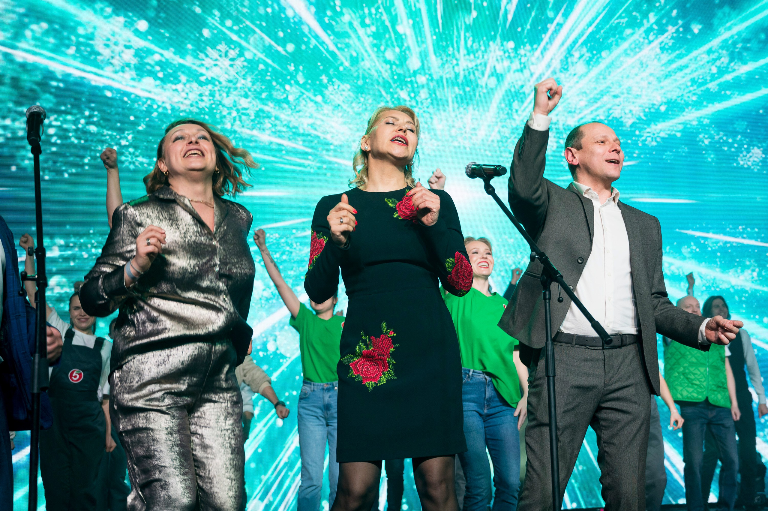 Новогодний корпоратив «Пятерочка». Репортажный фотограф и видеограф Слава Думчев. Тимбилдинги, отчетники, корпоративы