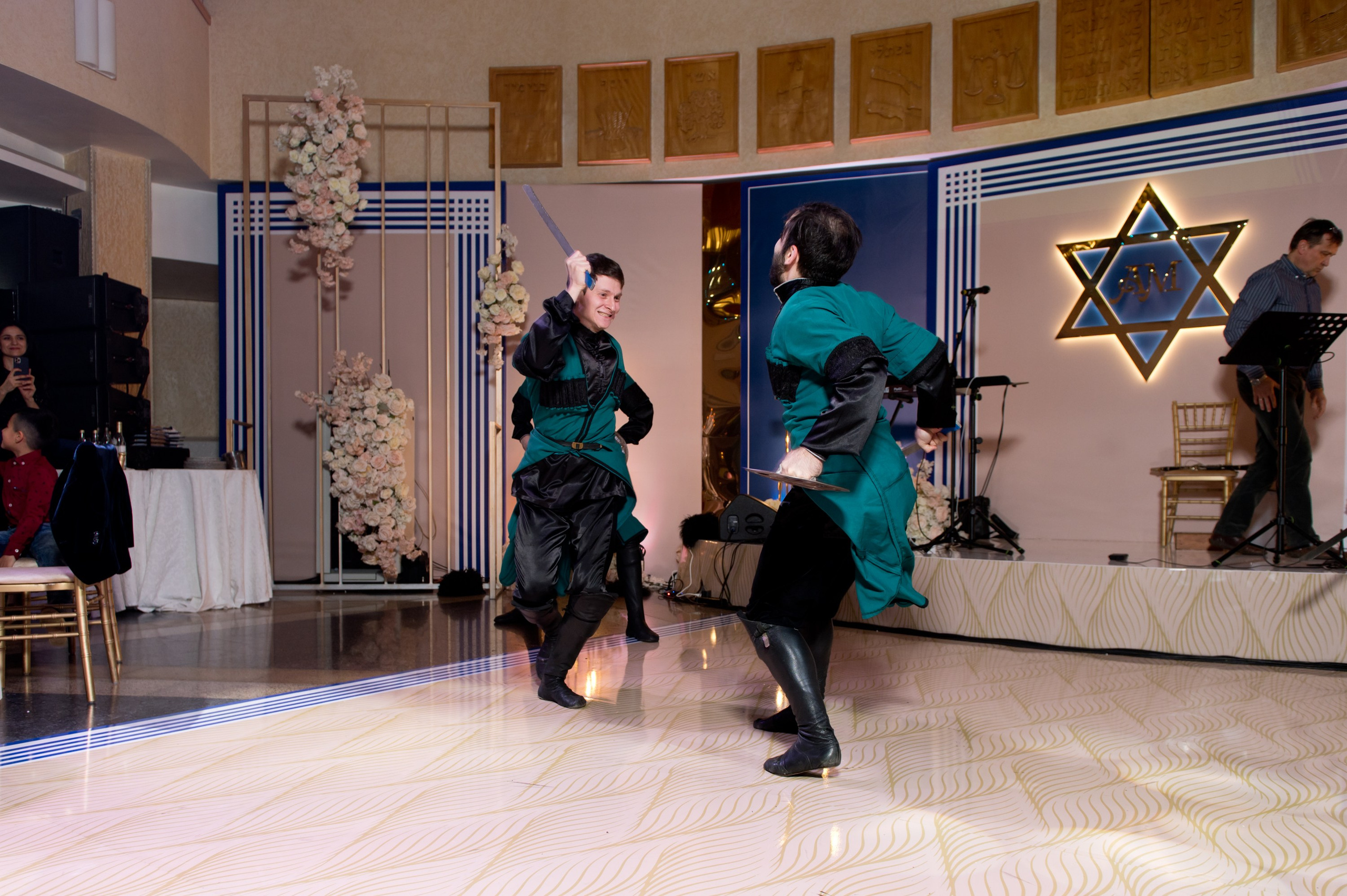 Бар-Мицва Альберта. Репортажный фотограф и видеограф Слава Думчев. Тимбилдинги, отчетники, корпоративы