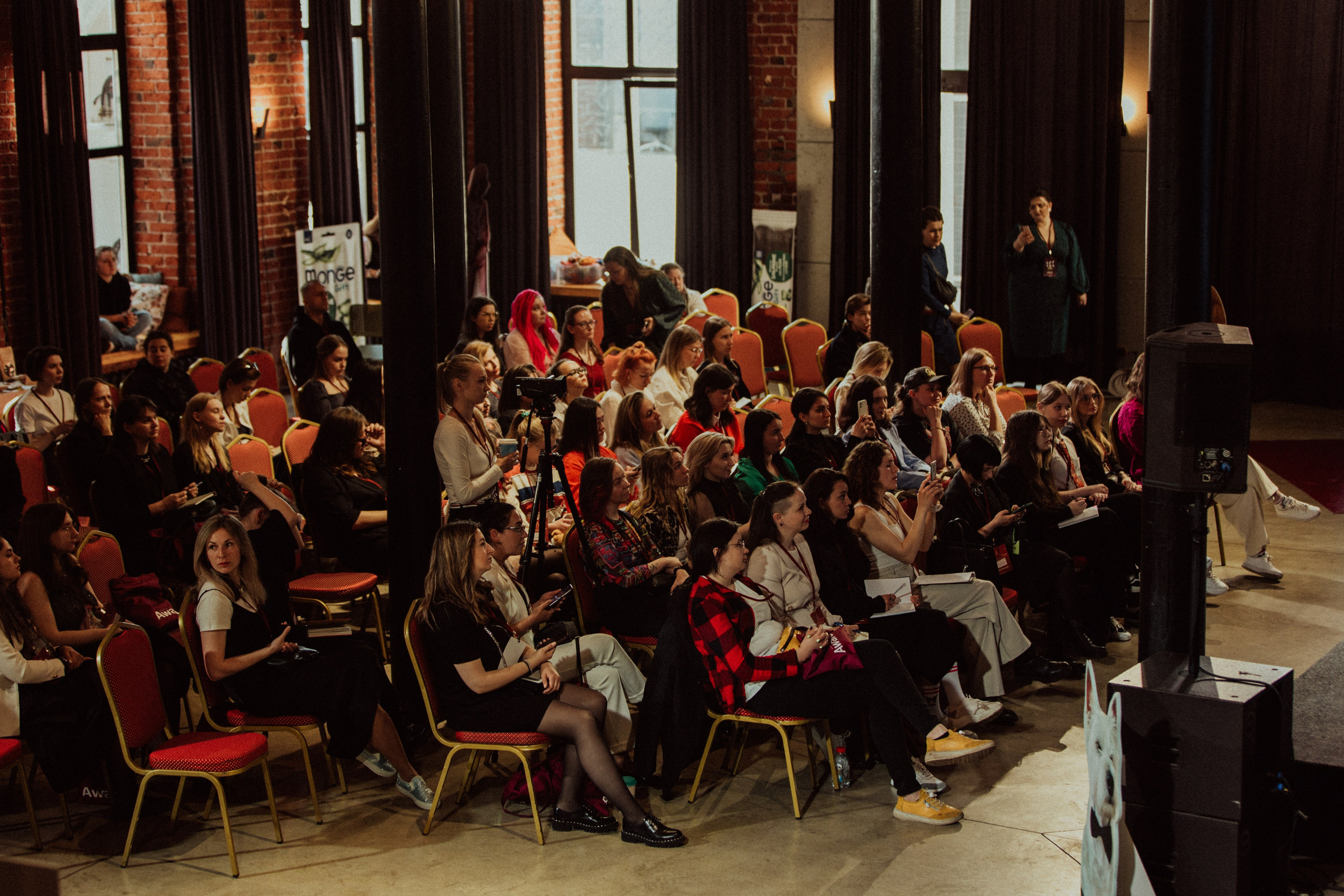 CBcon. Фотограф анималист в Москве Майорова Евгения