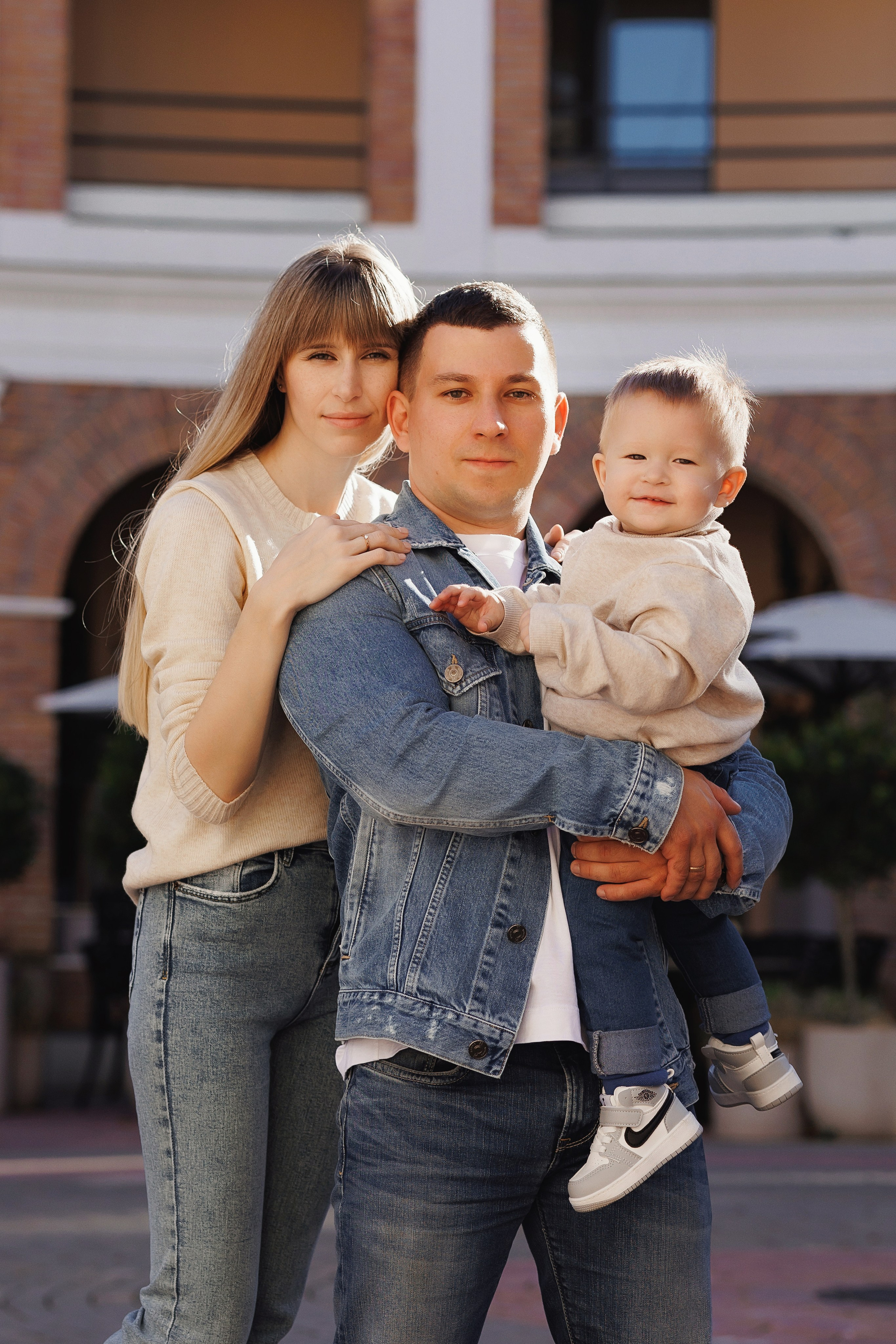 Семейная фотосессия в Красной поляне. Свадебный и семейный фотограф в Сочи Денис Вялов