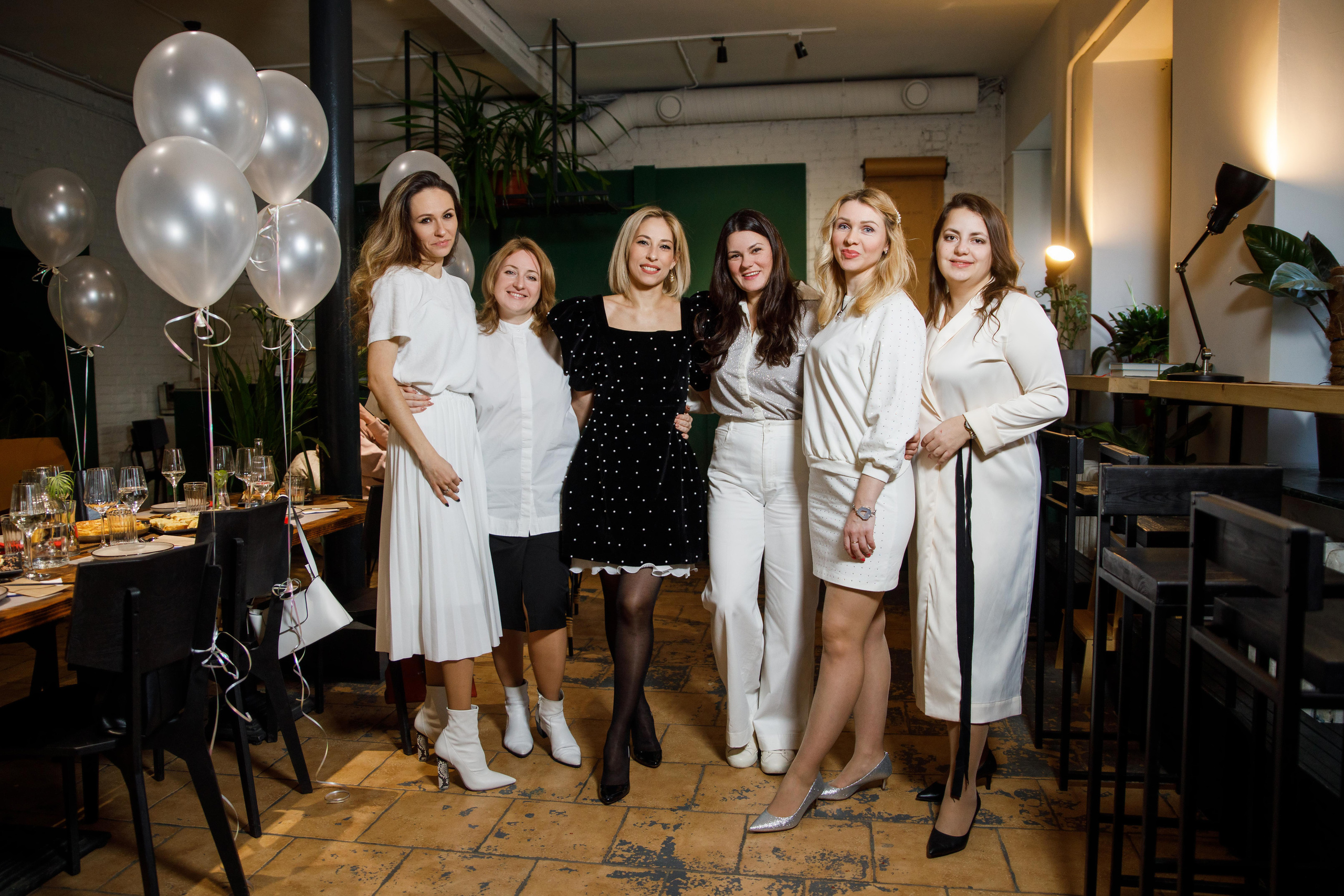 ДР Юли. Ресторан Manu. Фотограф Андрей Баксов